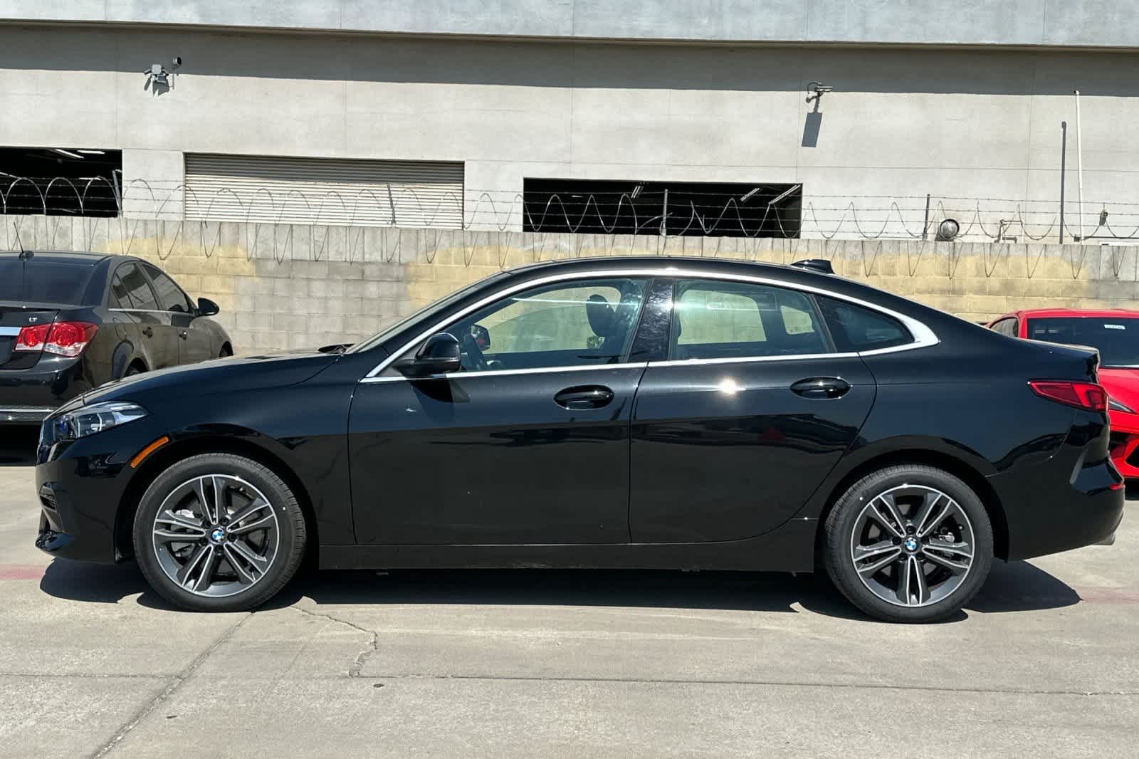 Thumbnail: 2024 BMW 2 Series - 6