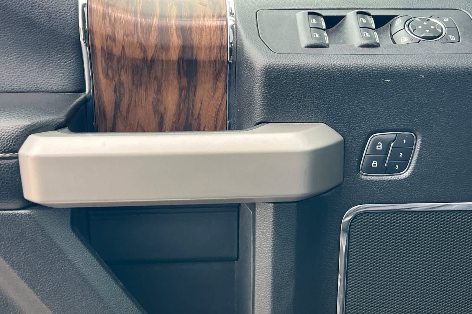 Thumbnail: 2018 Ford F-150 - 13