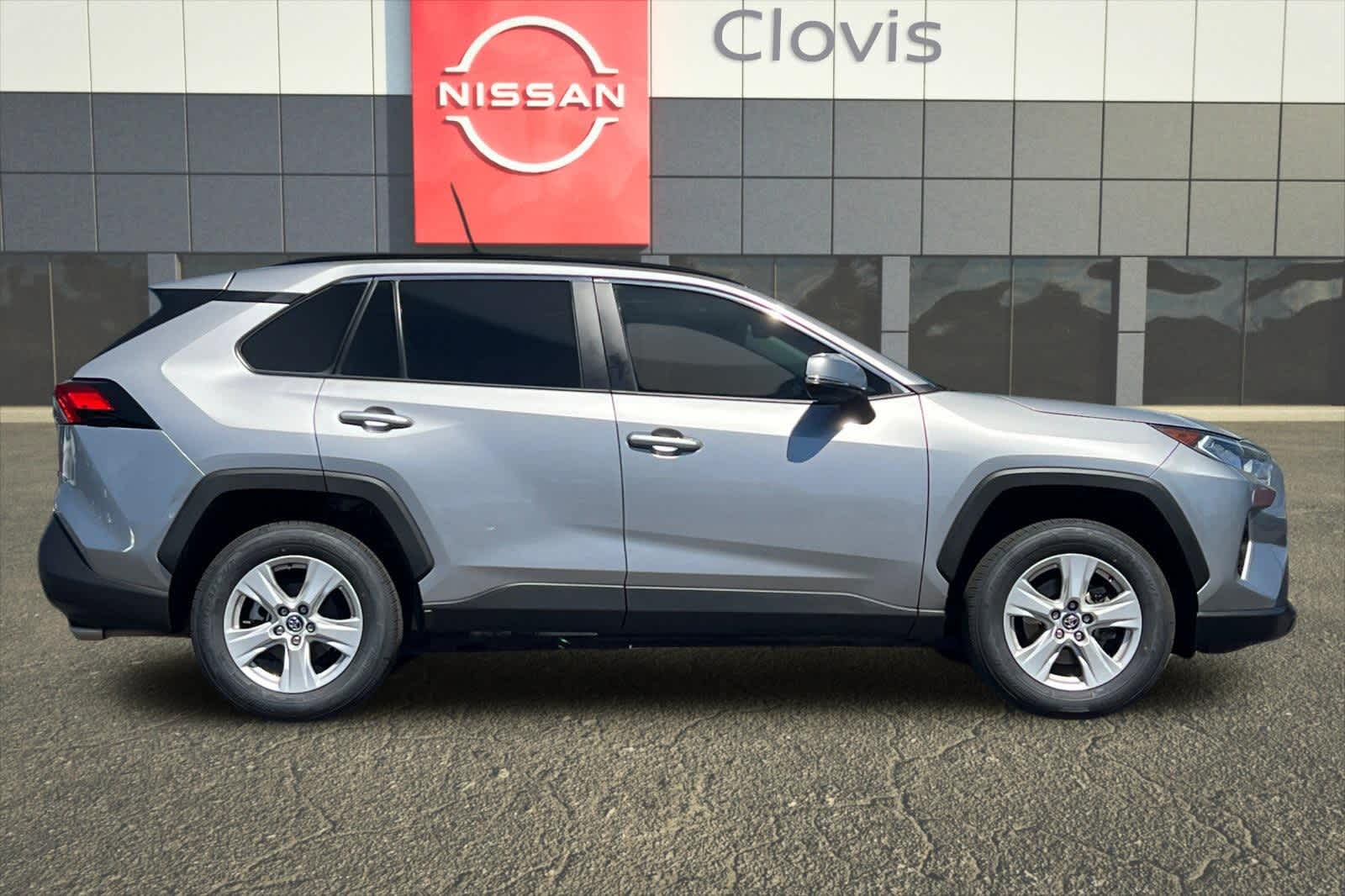 Thumbnail: 2021 Toyota RAV4 - 9