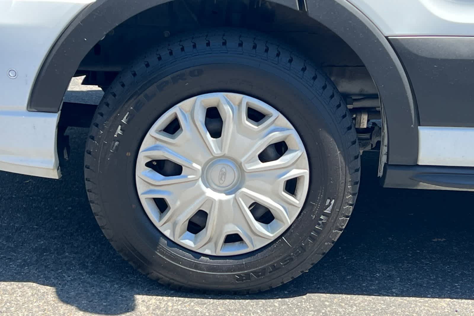 2021 Ford Econoline E-350 12