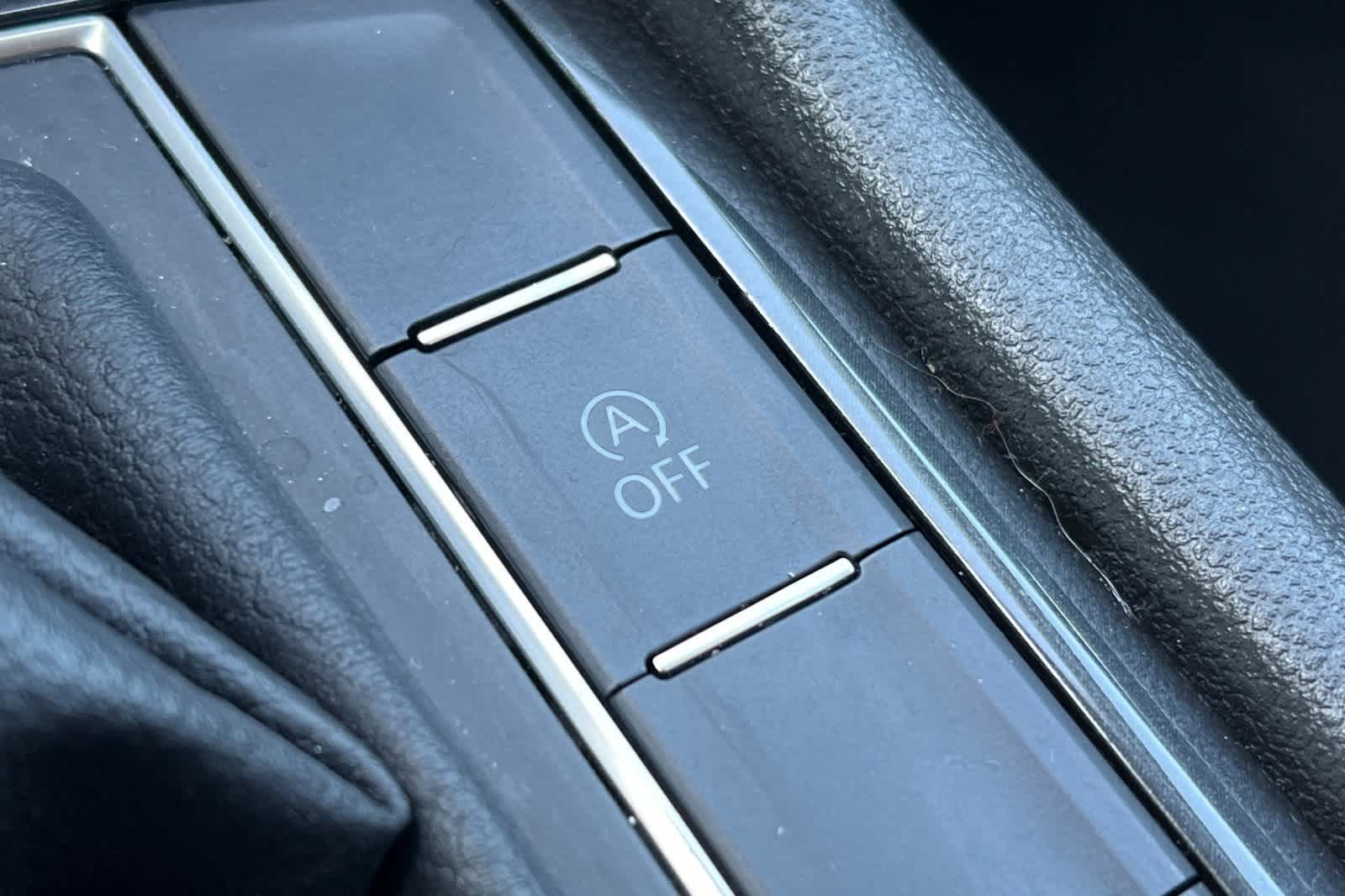 Thumbnail: 2019 Volkswagen Tiguan - 30