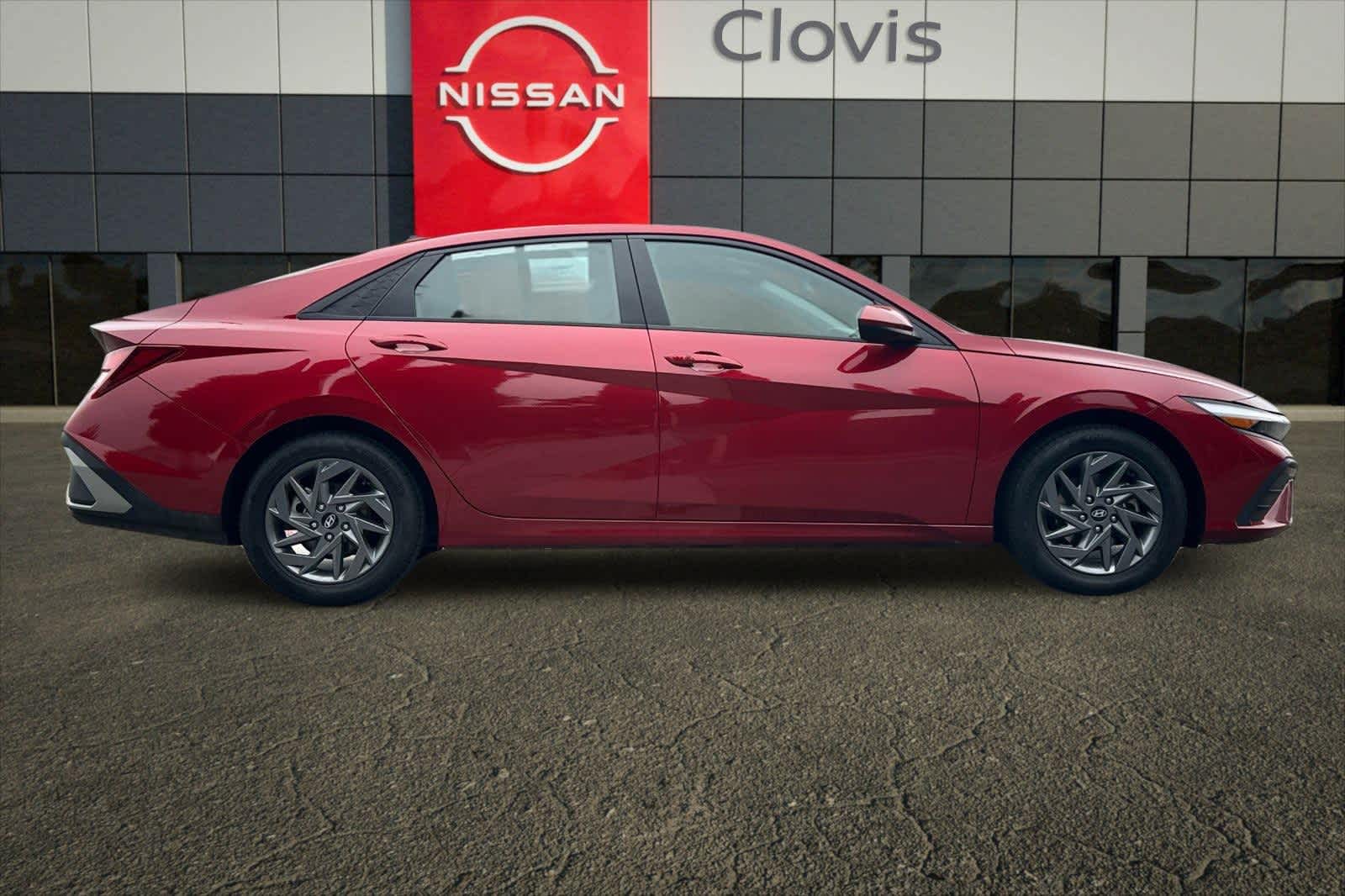 Thumbnail: 2024 Hyundai Elantra - 9