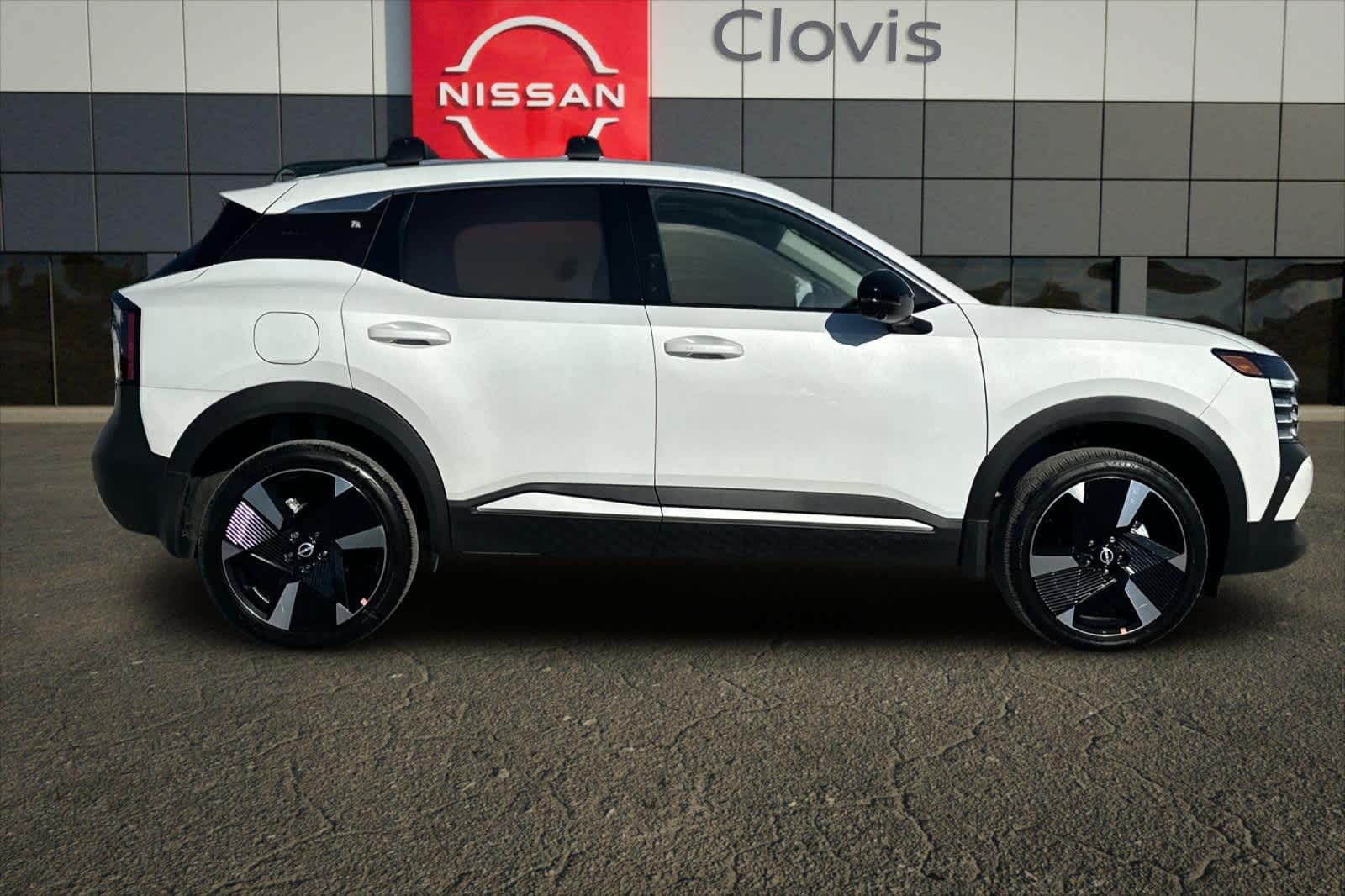 Thumbnail: 2026 Nissan Kicks - 9