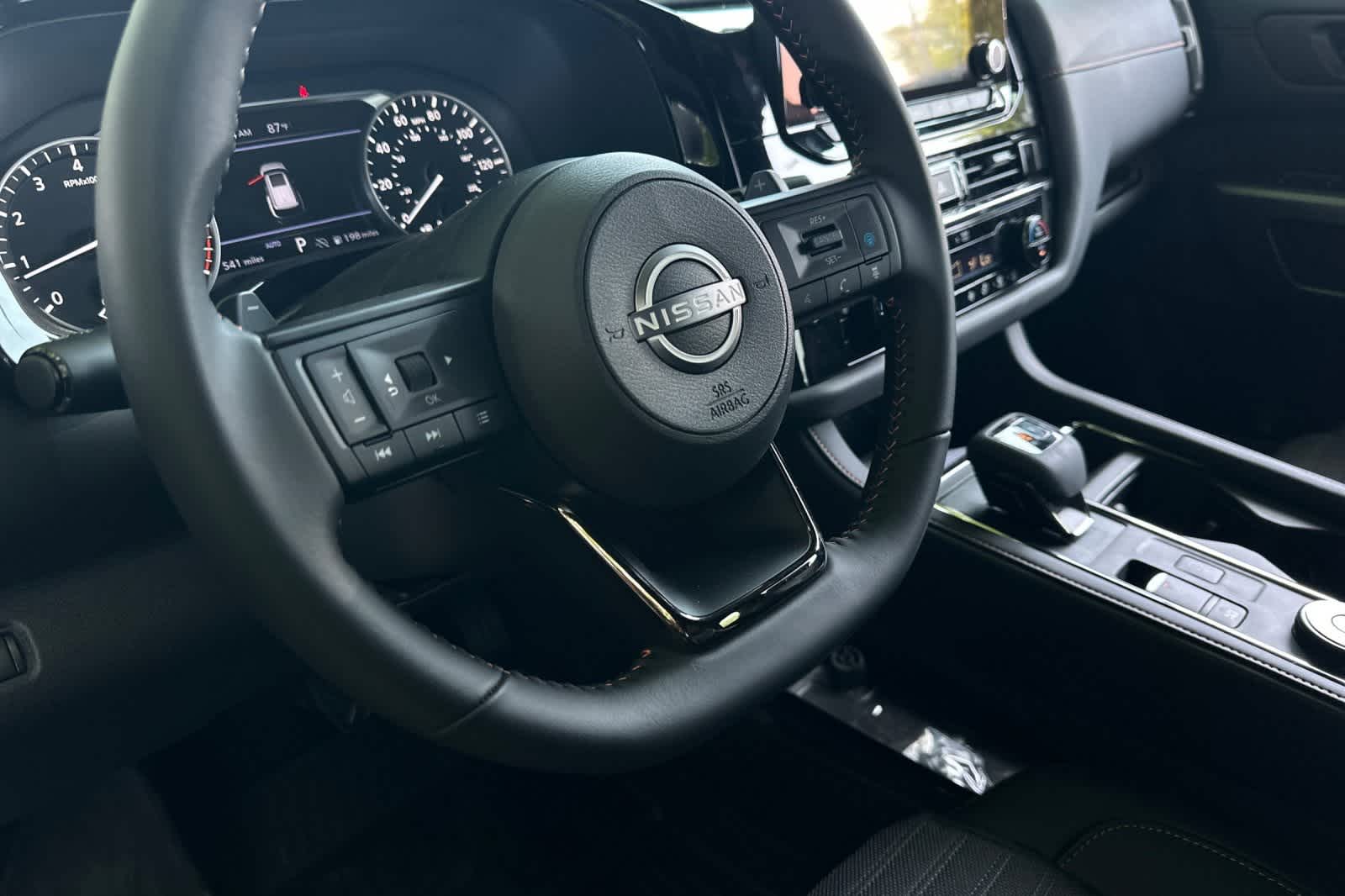 Thumbnail: 2025 Nissan Pathfinder - 12