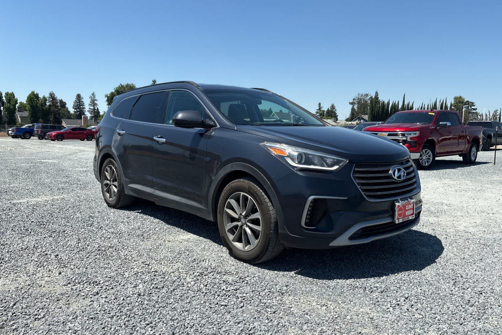Thumbnail: 2017 Hyundai Santa Fe - 10