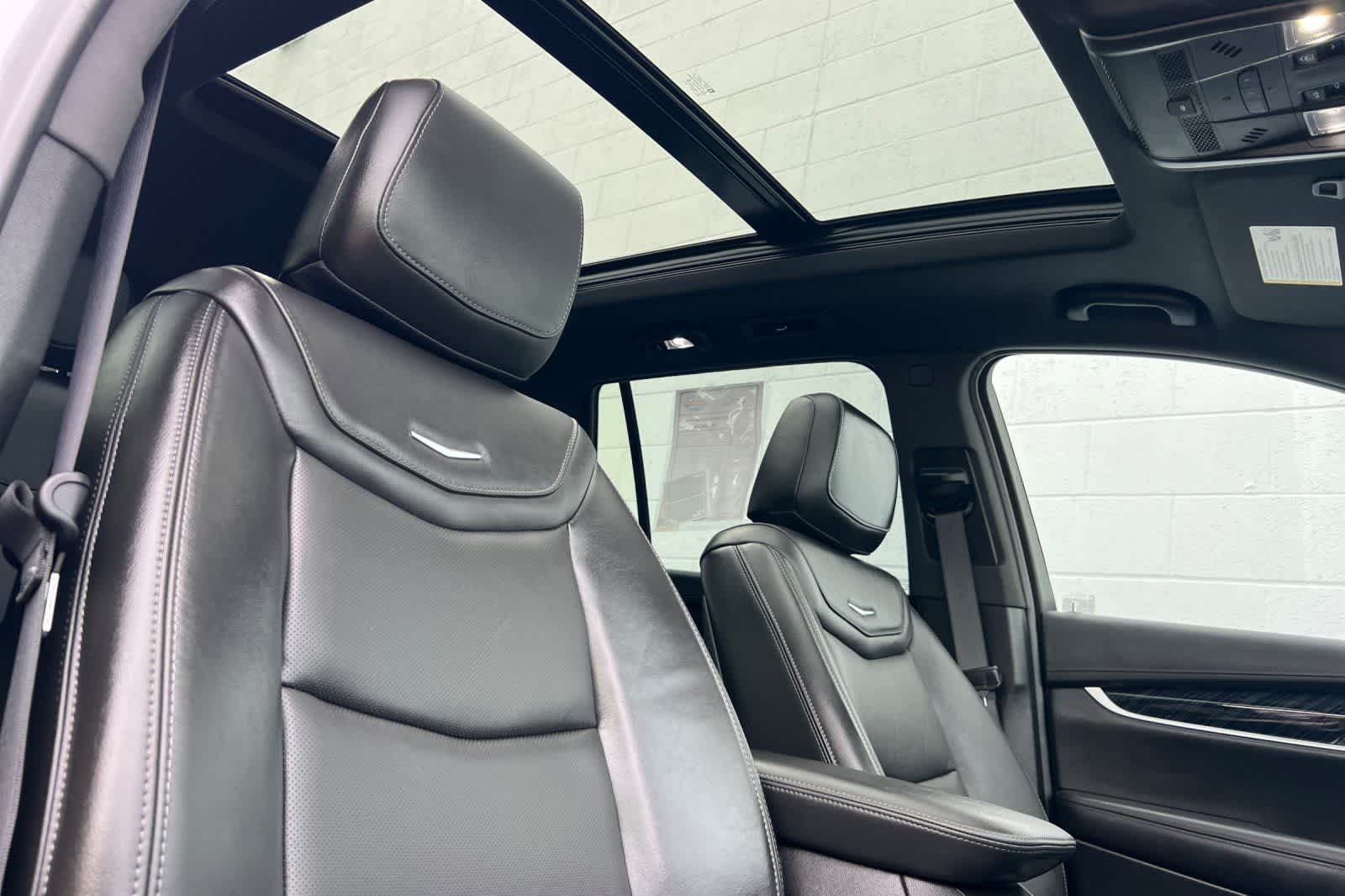Thumbnail: 2025 Cadillac XT6 - 20