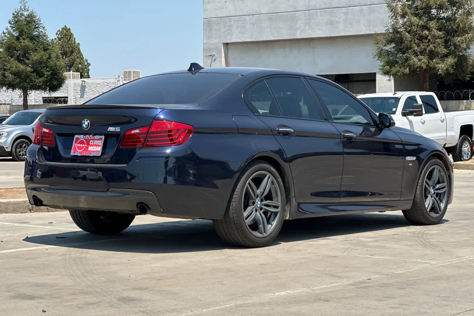 Thumbnail: 2014 BMW 5 Series - 3