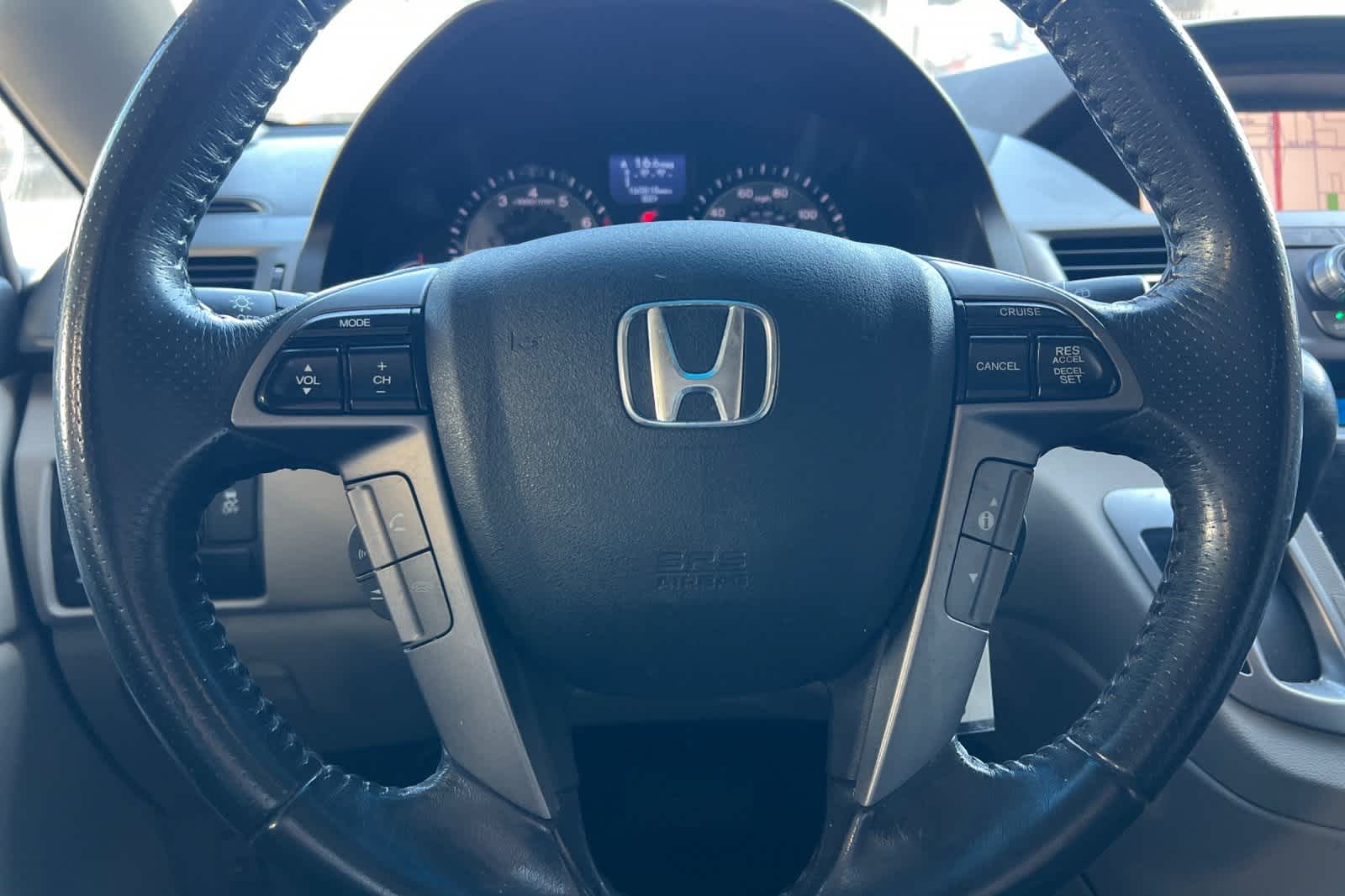 Thumbnail: 2011 Honda Odyssey - 28