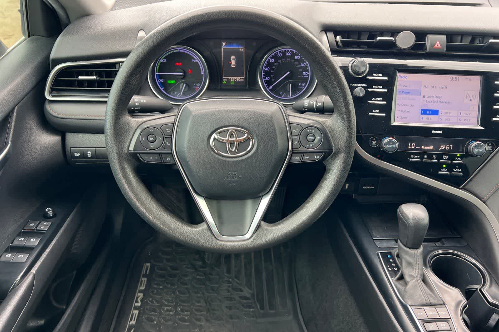 Thumbnail: 2020 Toyota Camry - 16