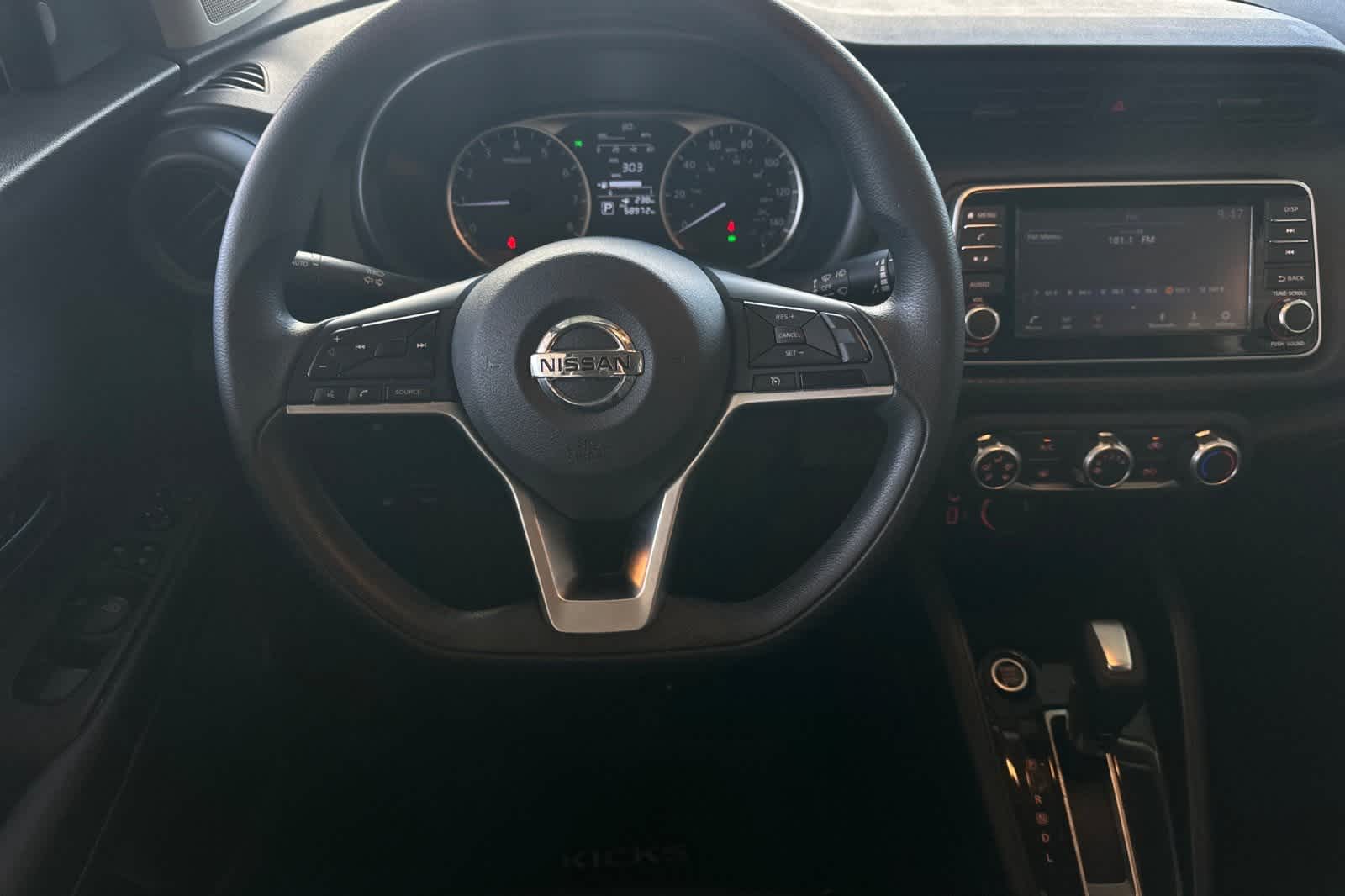 Thumbnail: 2021 Nissan Kicks - 17