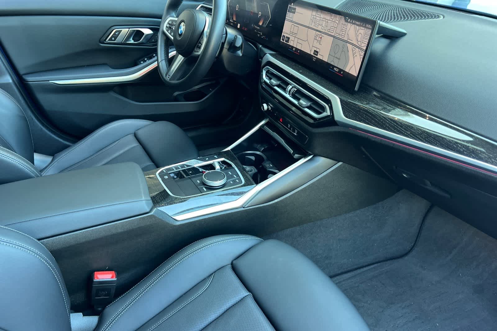 Thumbnail: 2023 BMW 3 Series - 16