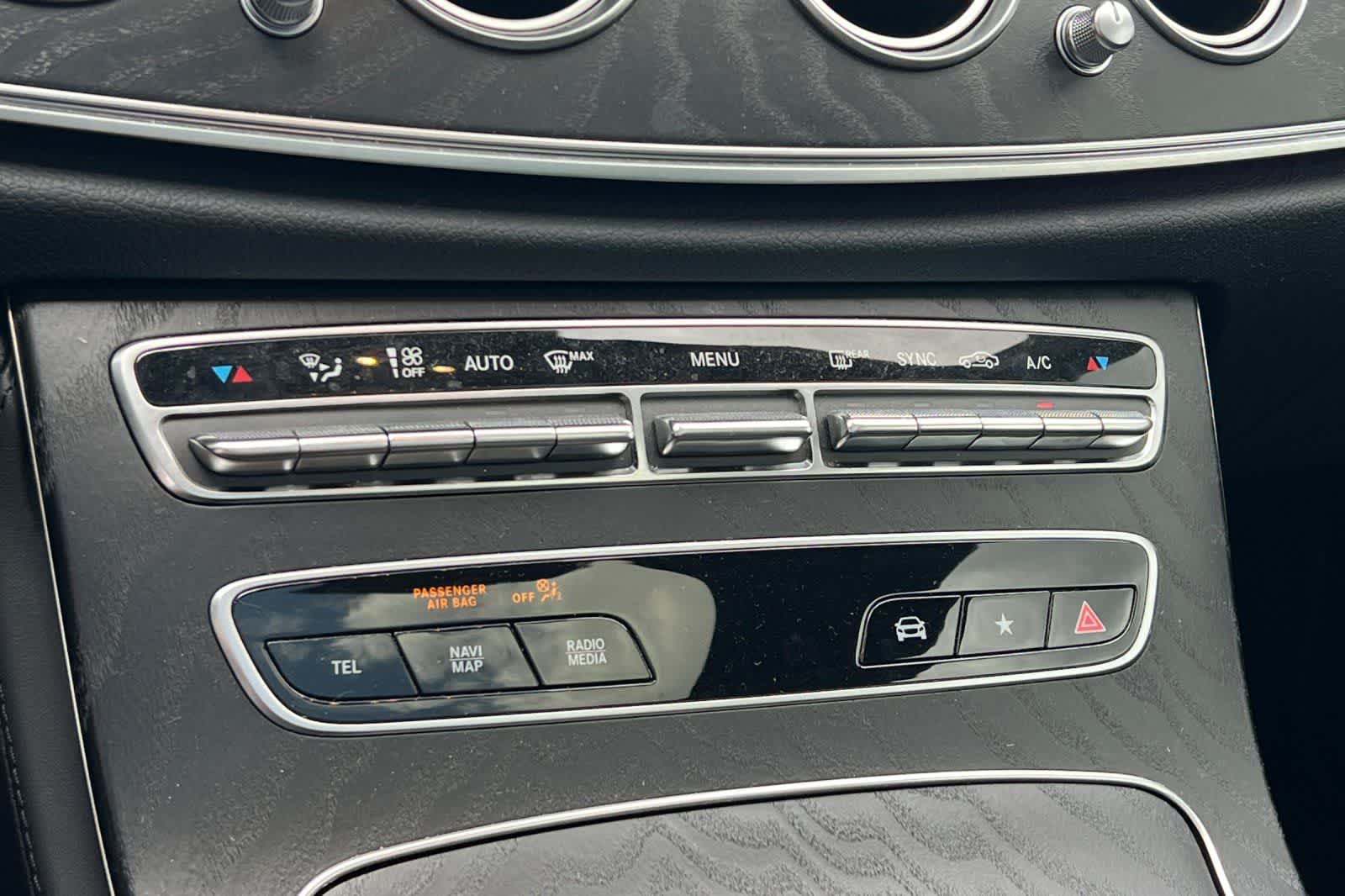 Thumbnail: 2022 Mercedes-Benz E-Class - 22