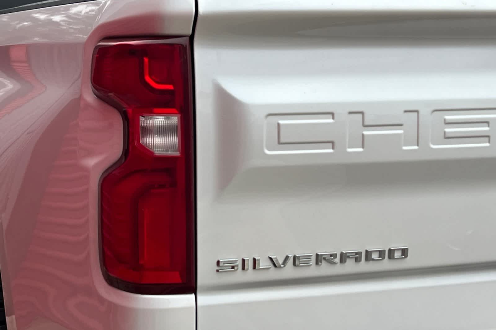 Thumbnail: 2021 Chevrolet Silverado 1500 - 34