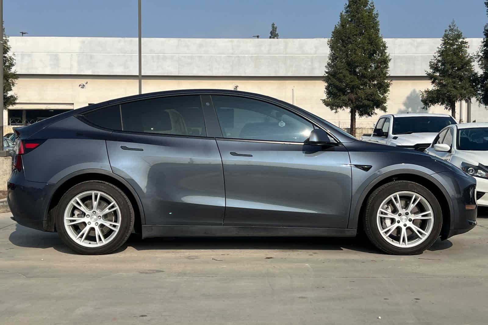 Thumbnail: 2021 Tesla Model Y - 9