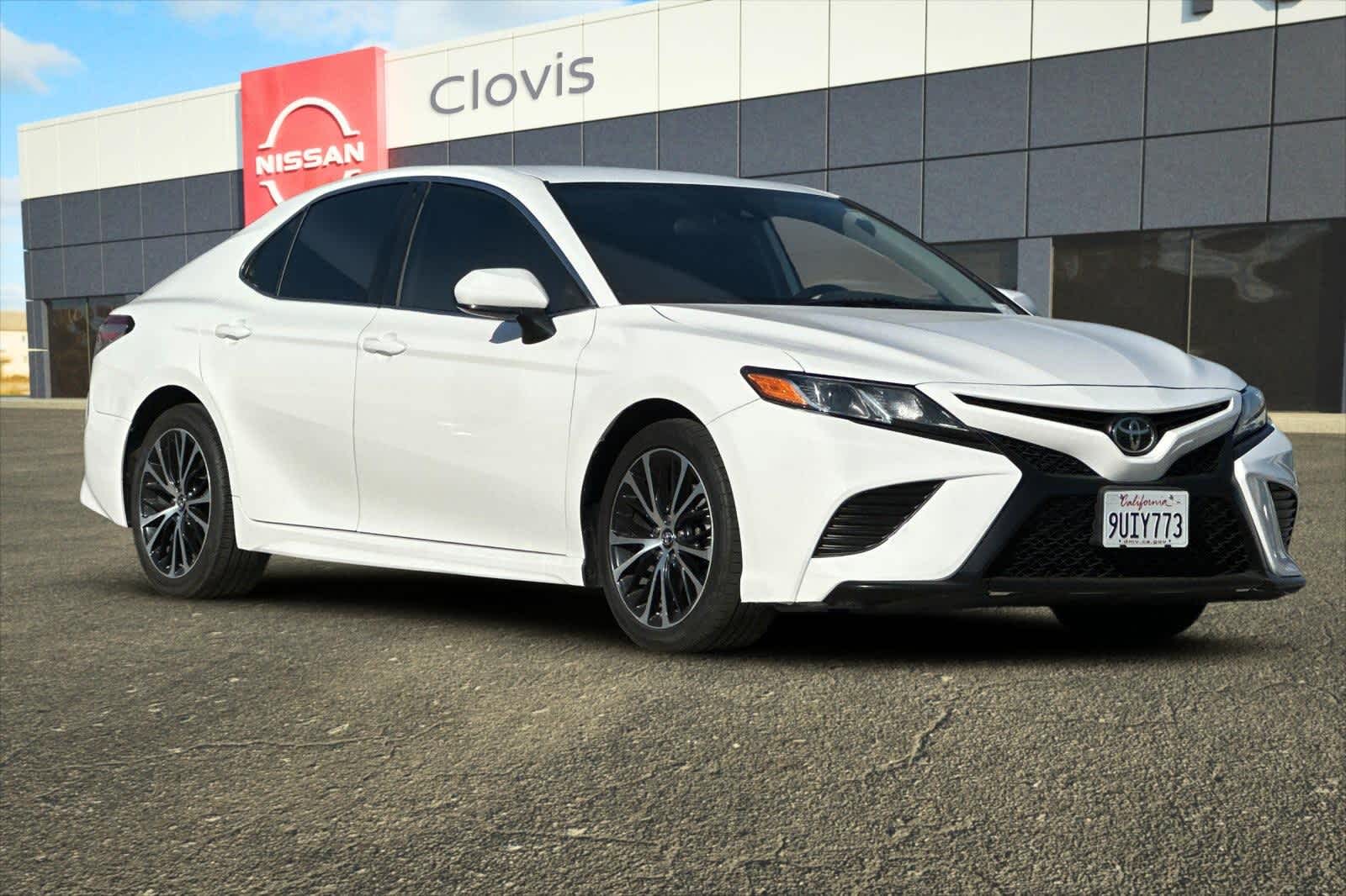 Thumbnail: 2019 Toyota Camry - 9
