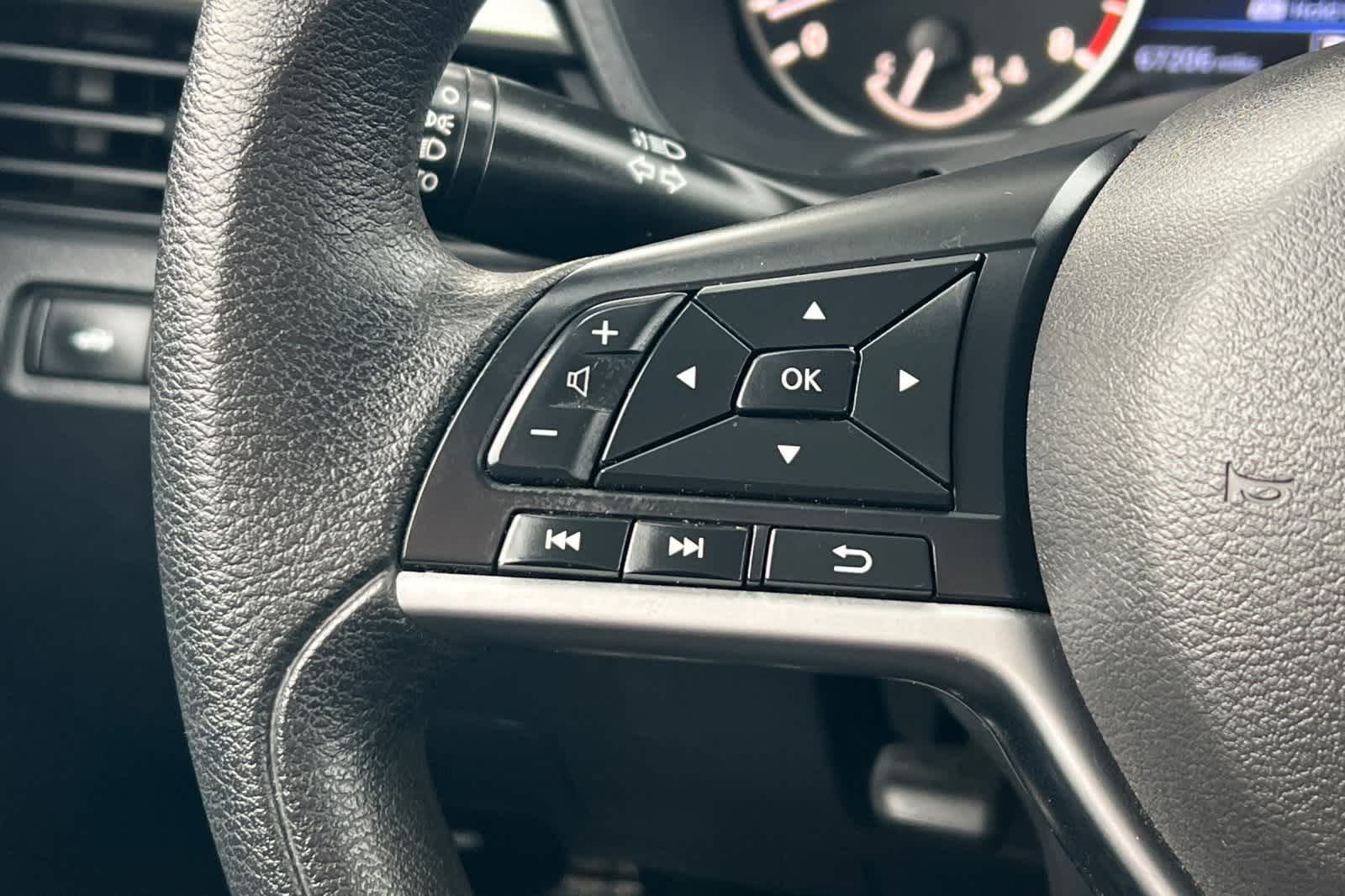 Thumbnail: 2023 Nissan Altima - 30