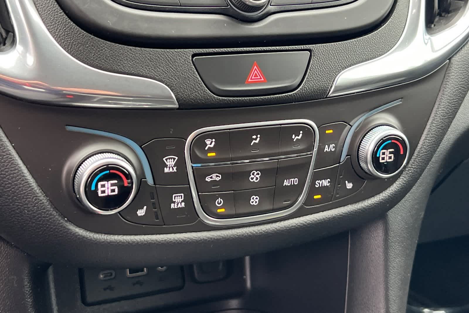 Thumbnail: 2019 Chevrolet Equinox - 24