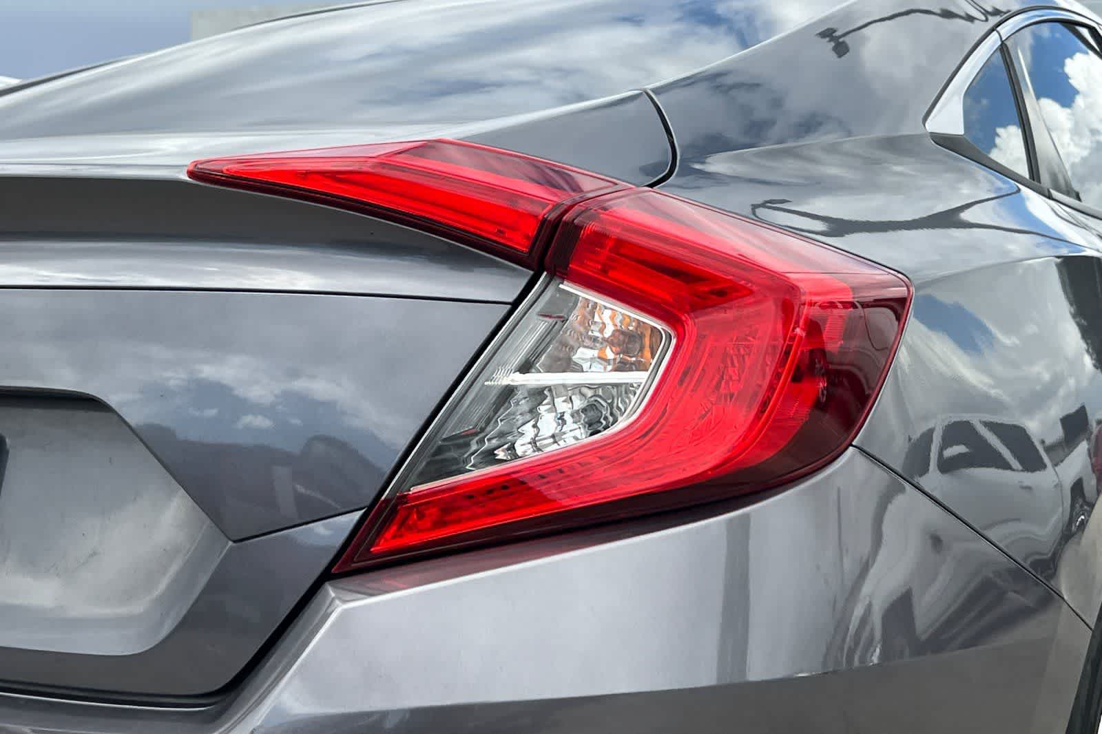 Thumbnail: 2019 Honda Civic - 13