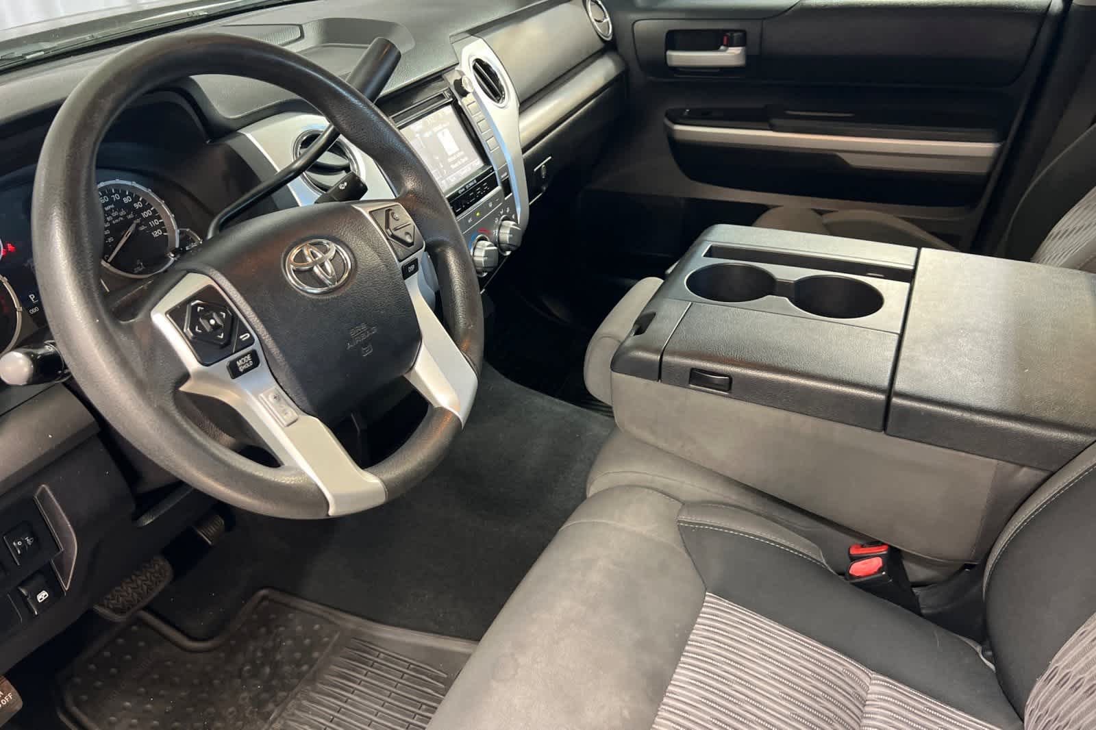 Thumbnail: 2014 Toyota Tundra - 14