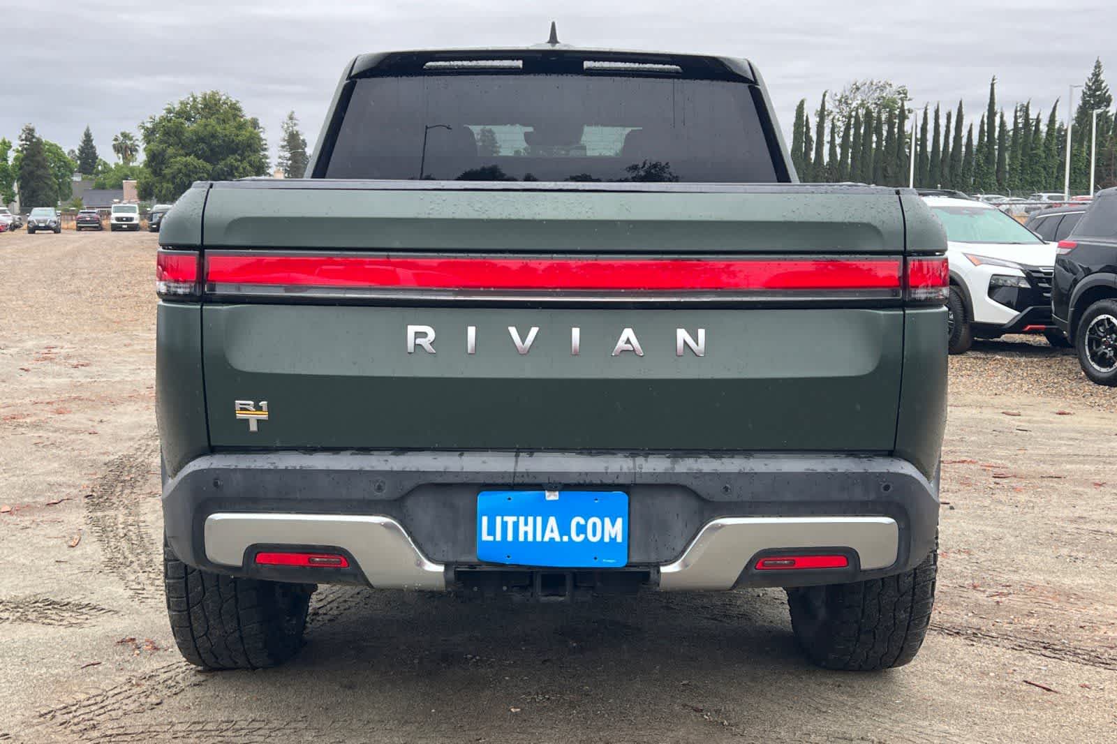 Thumbnail: 2022 Rivian R1T - 8