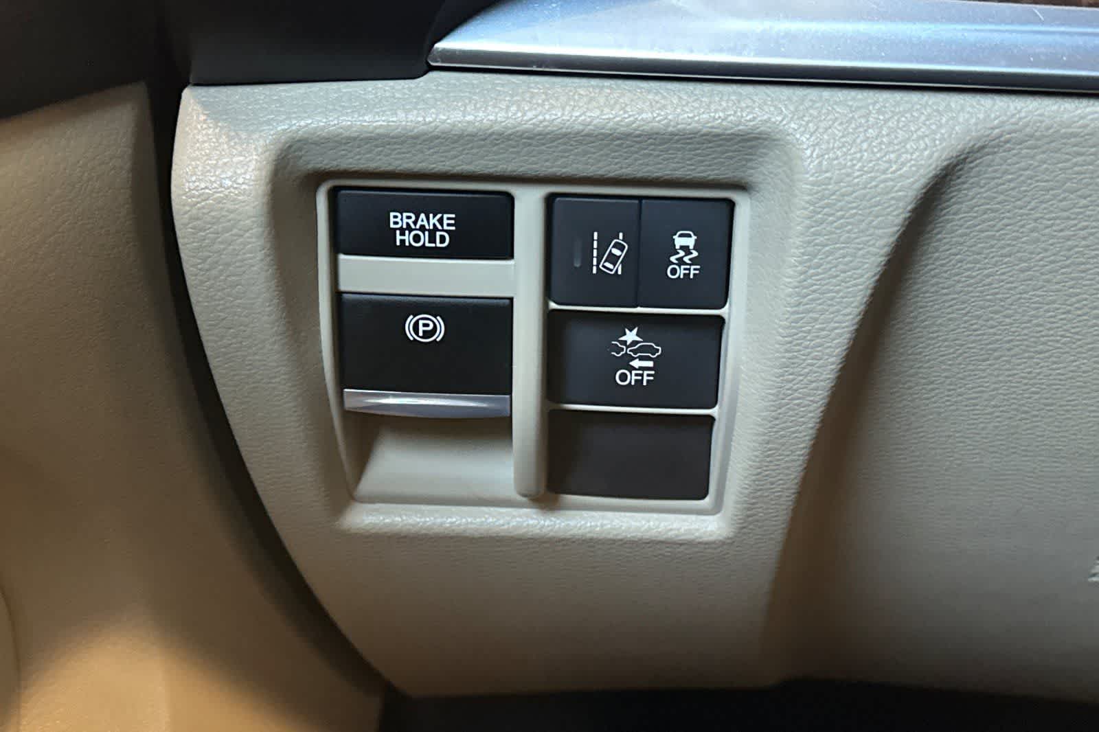 Thumbnail: 2018 Acura MDX - 32