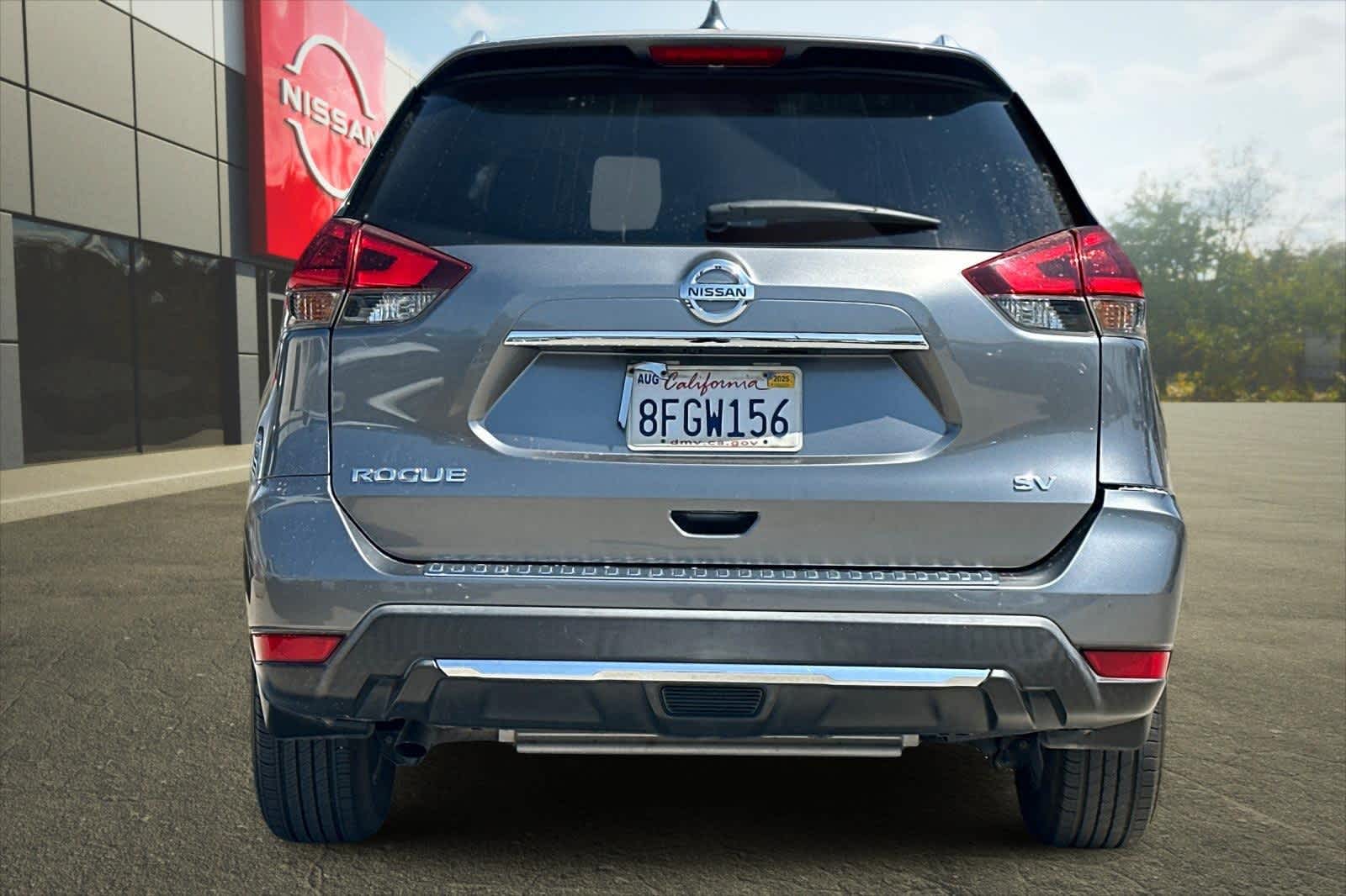 Thumbnail: 2018 Nissan Rogue - 8