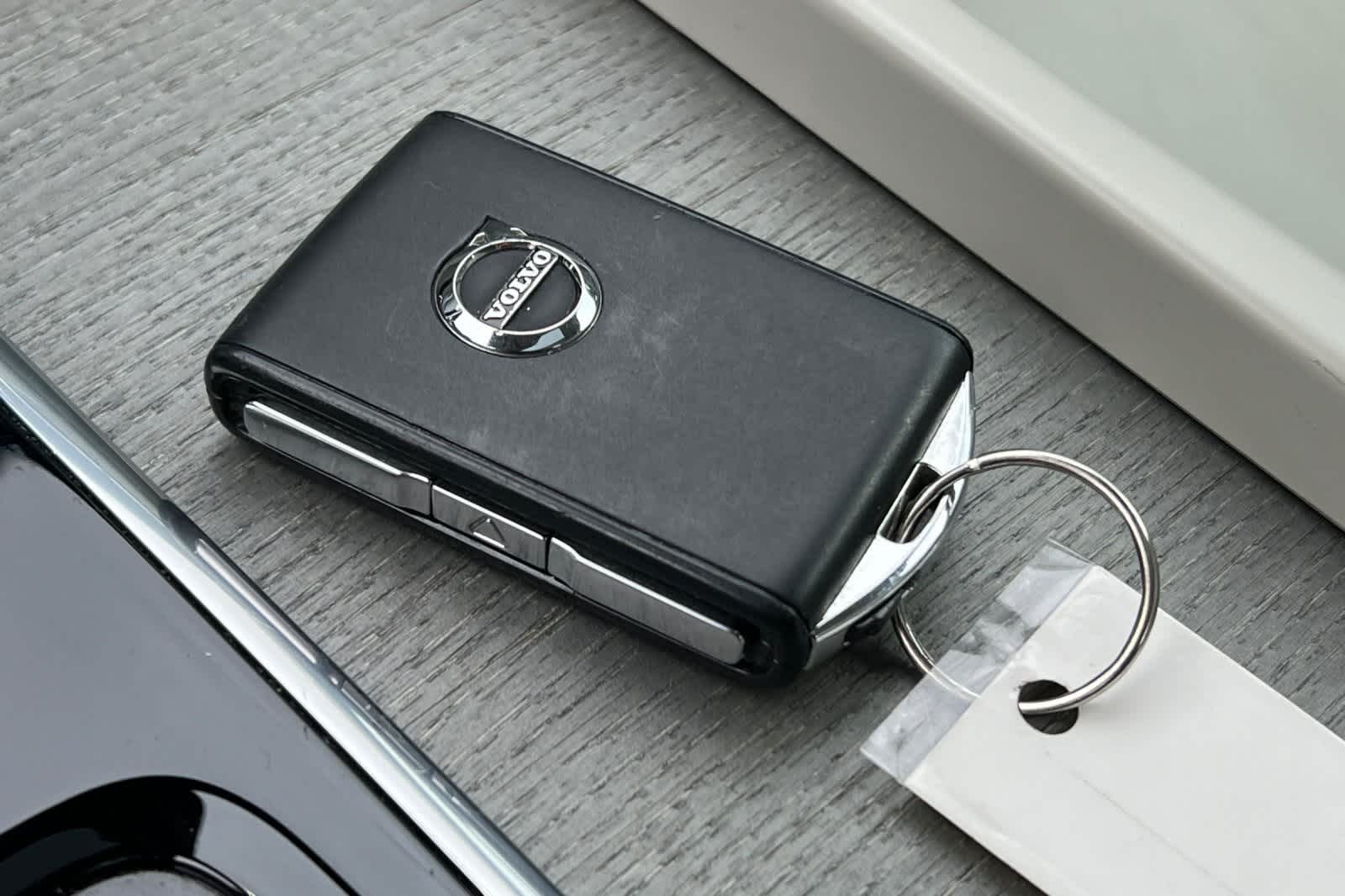 Thumbnail: 2024 Volvo S60 - 24