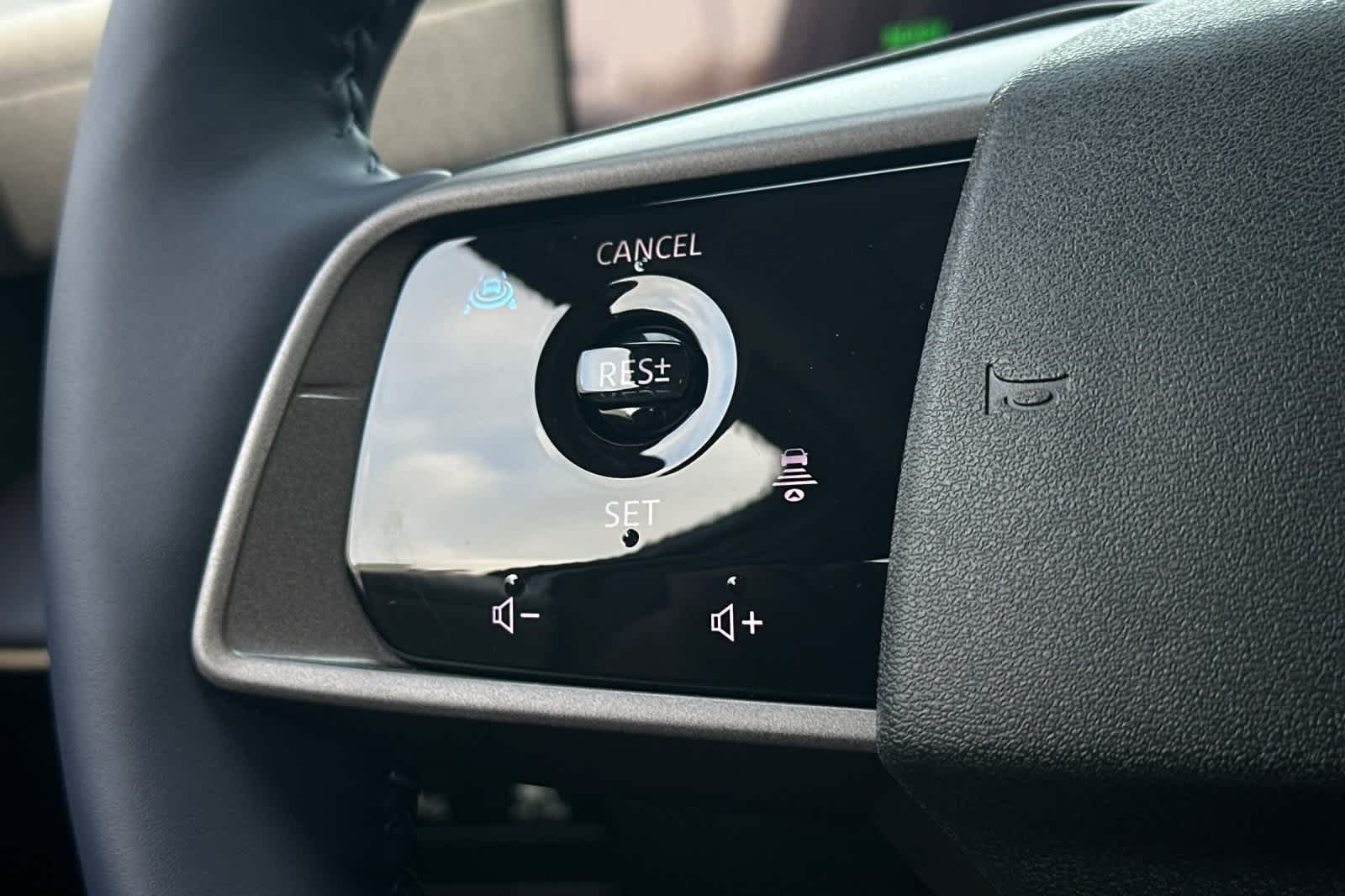 Thumbnail: 2026 Nissan Leaf - 29