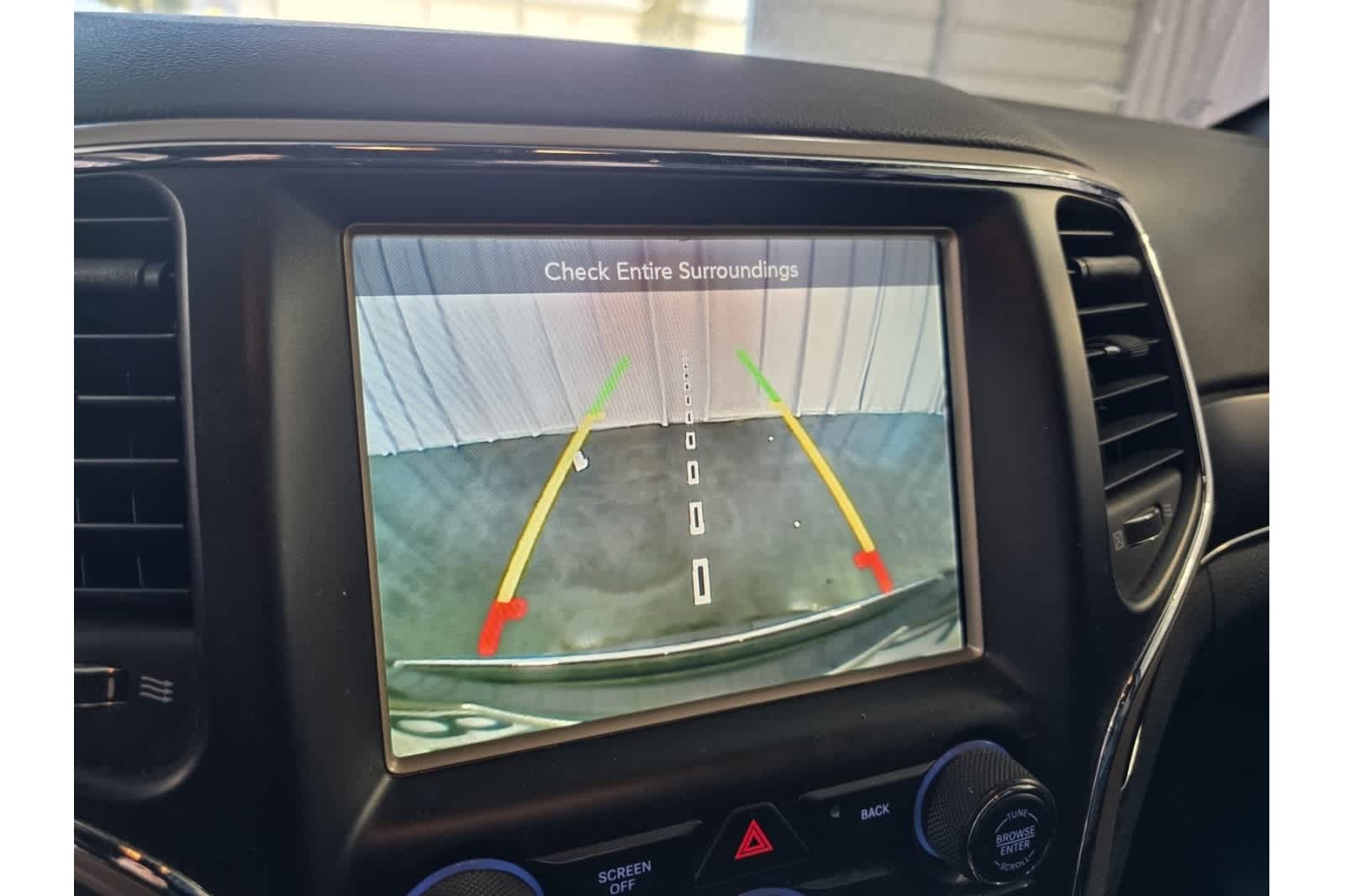 Thumbnail: 2017 Jeep Grand Cherokee - 22