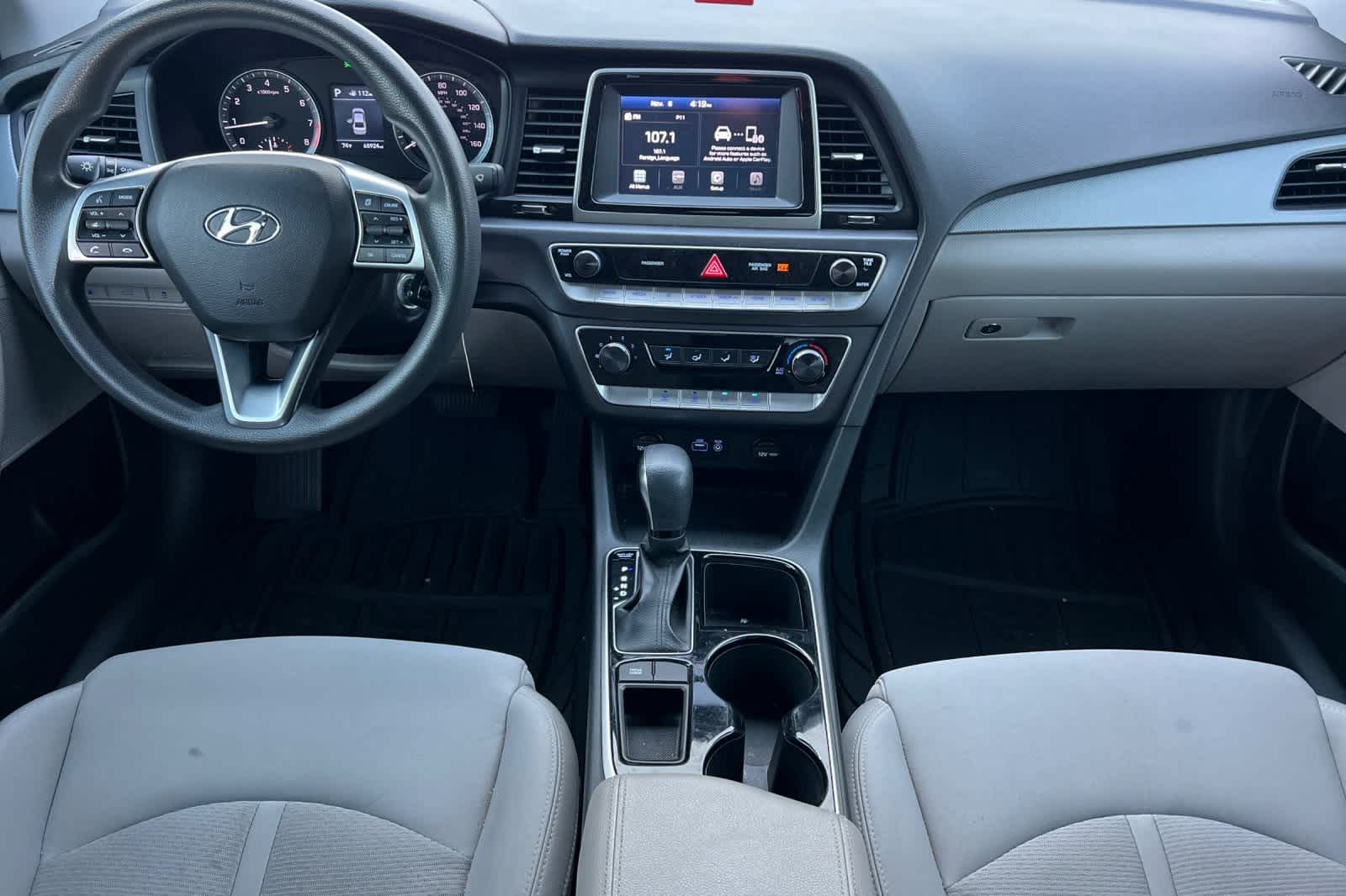 Thumbnail: 2019 Hyundai Sonata - 4