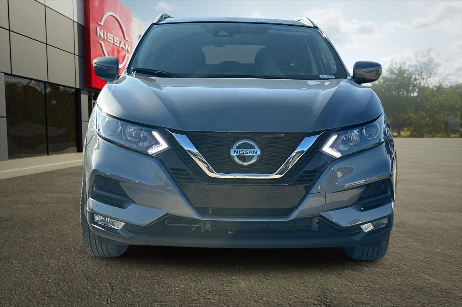 Thumbnail: 2021 Nissan Rogue Sport - 11