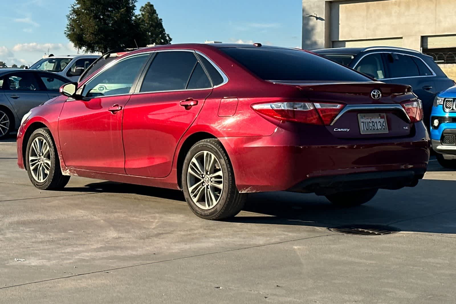 Thumbnail: 2016 Toyota Camry - 7