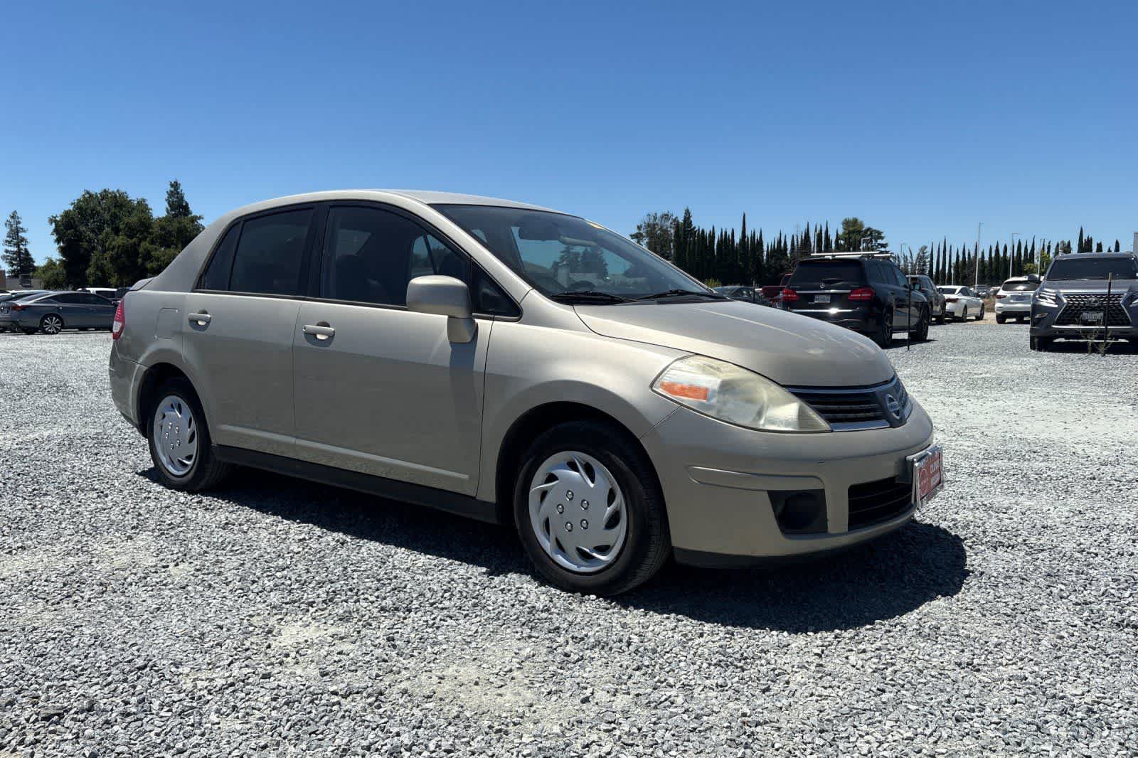 Thumbnail: 2009 Nissan Versa - 10