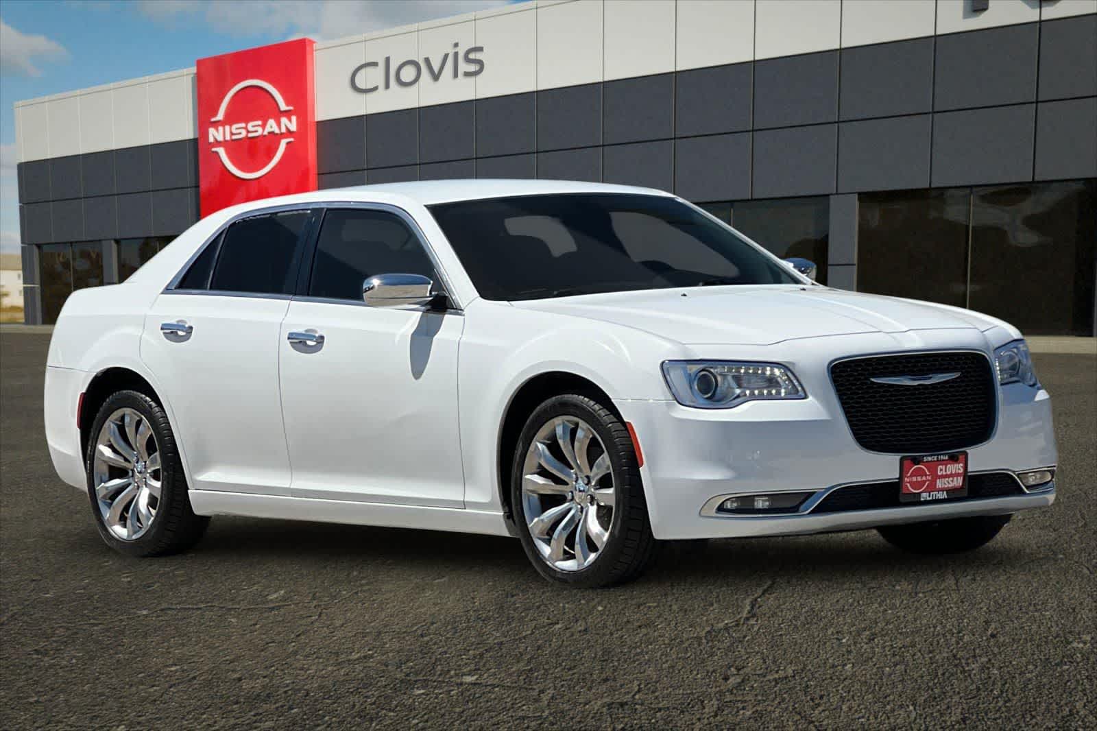 Thumbnail: 2019 Chrysler 300 - 10