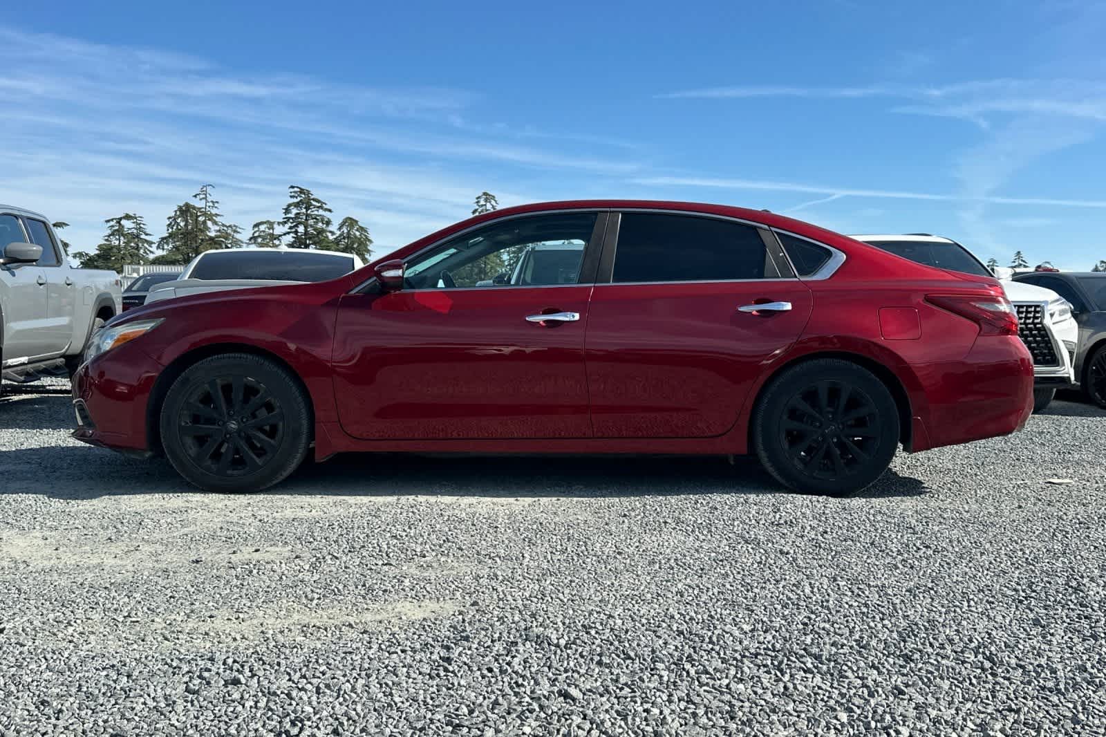 Thumbnail: 2018 Nissan Altima - 6