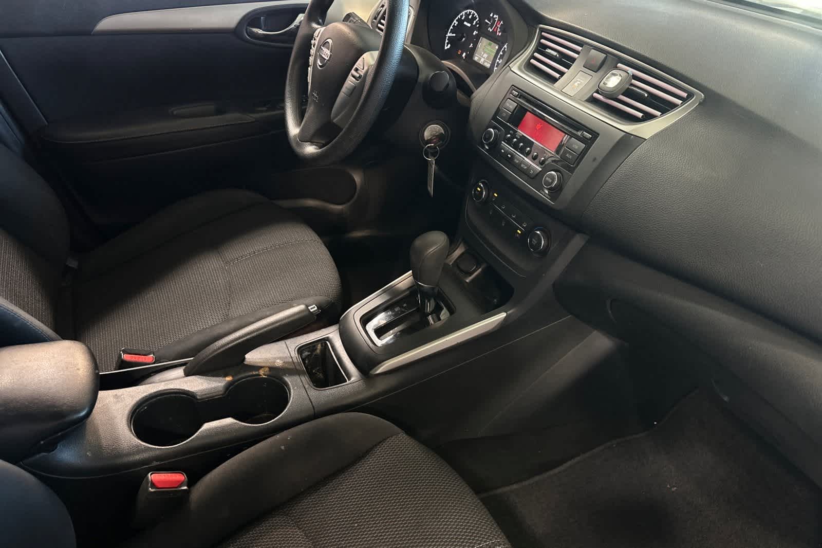 Thumbnail: 2017 Nissan Sentra - 18