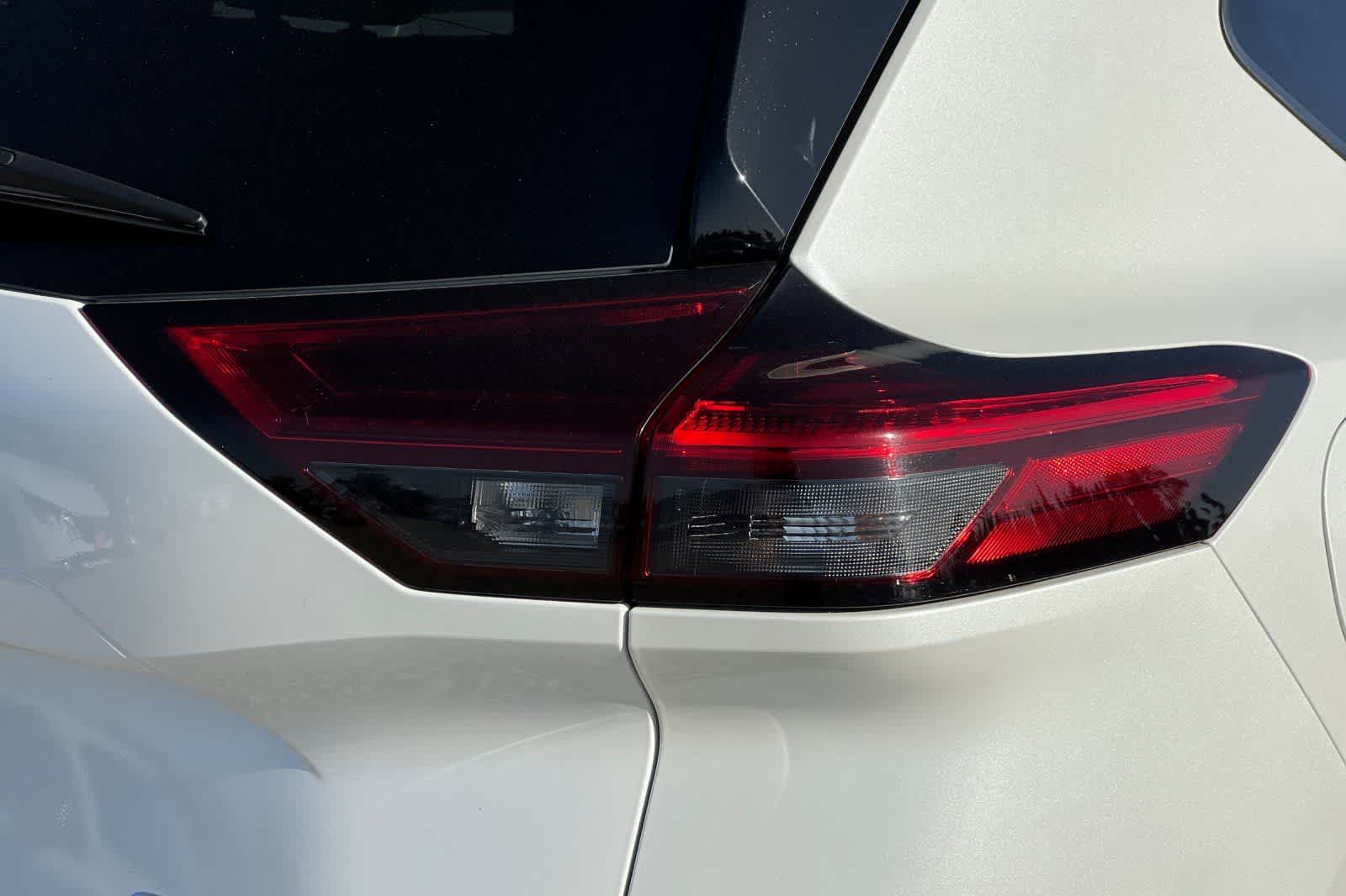 Thumbnail: 2022 Nissan Rogue - 37