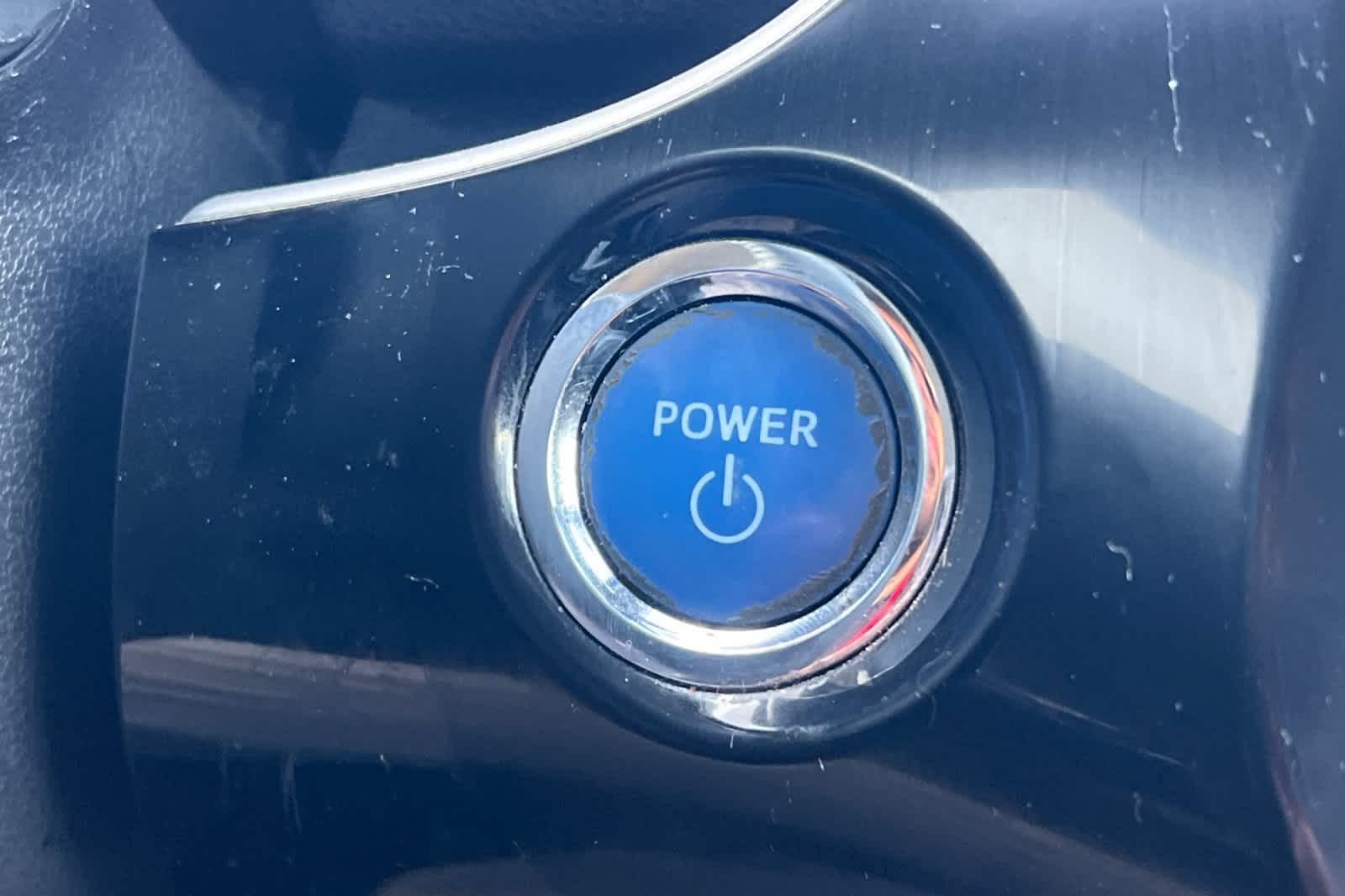 Thumbnail: 2017 Toyota Prius - 25