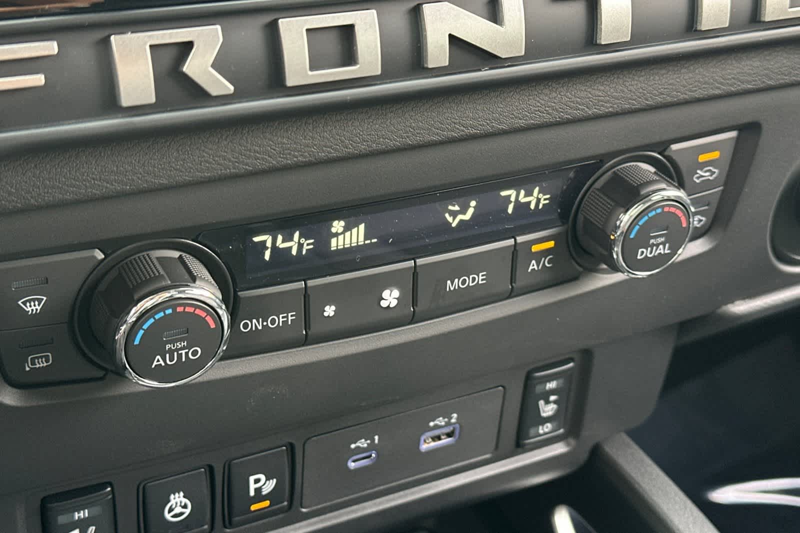 Thumbnail: 2025 Nissan Frontier - 21