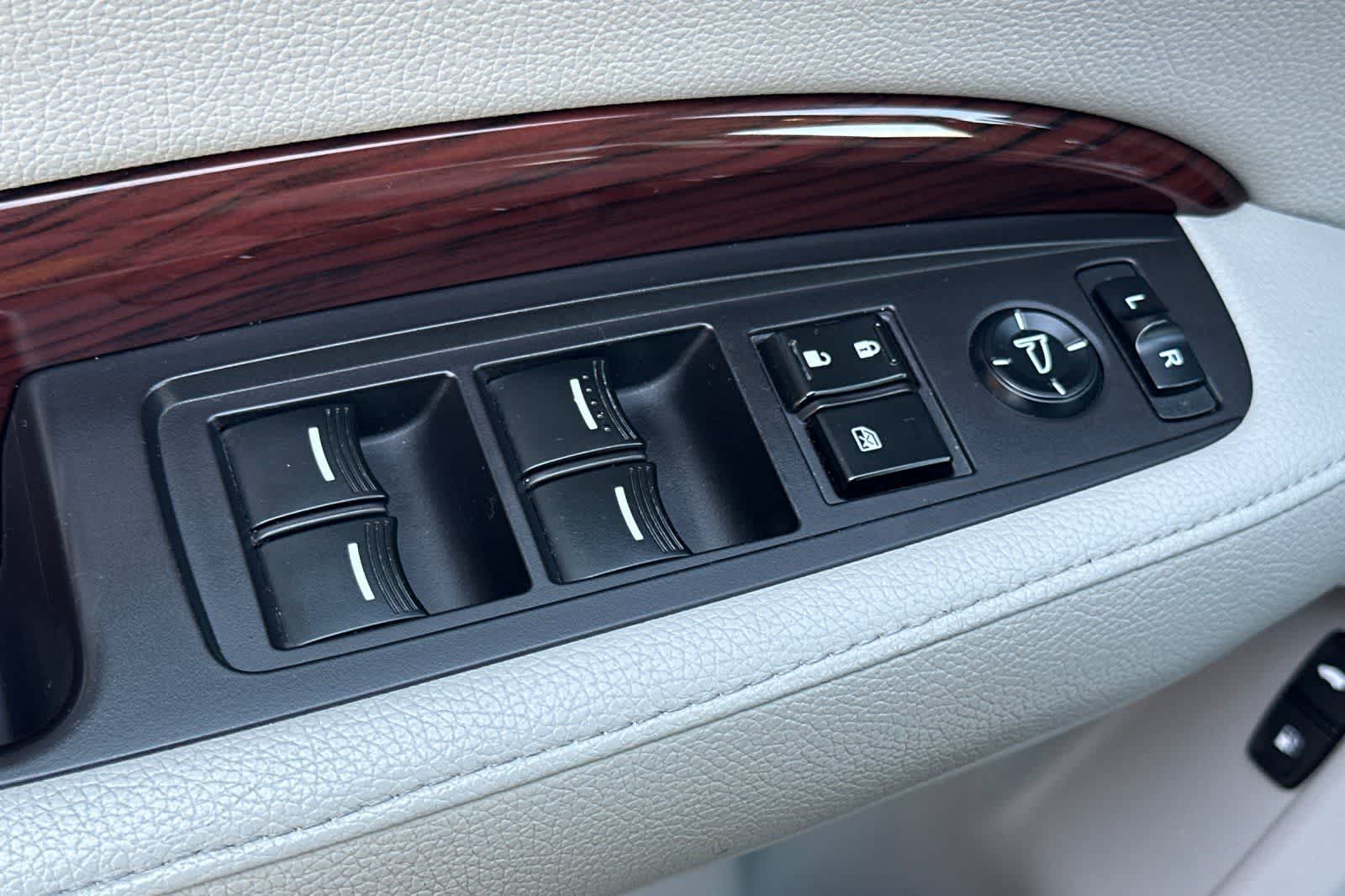 Thumbnail: 2014 Acura MDX - 14