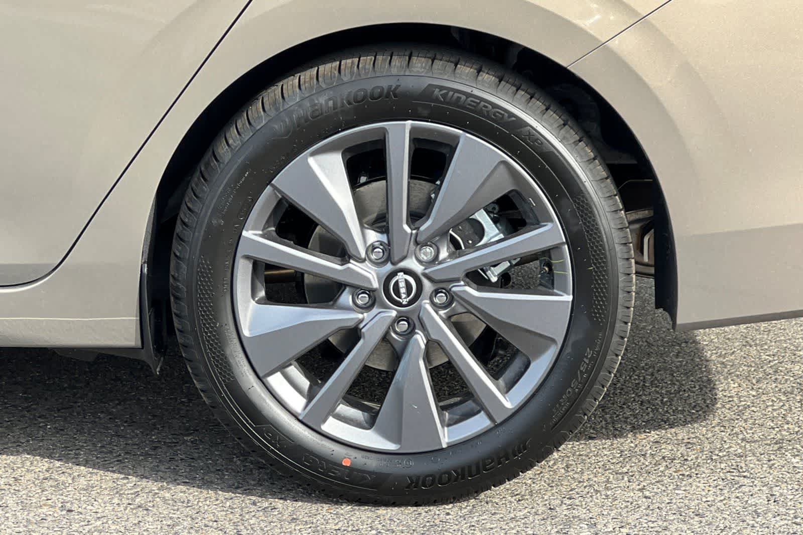 Thumbnail: 2026 Nissan Sentra - 33