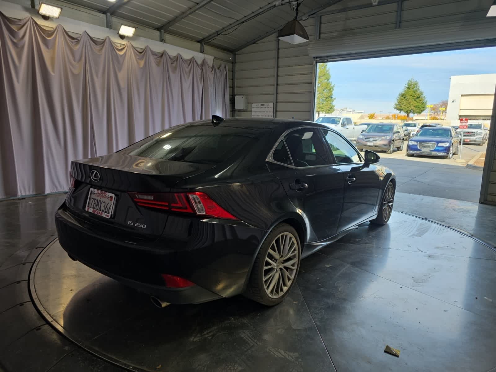 Thumbnail: 2014 Lexus IS - 6