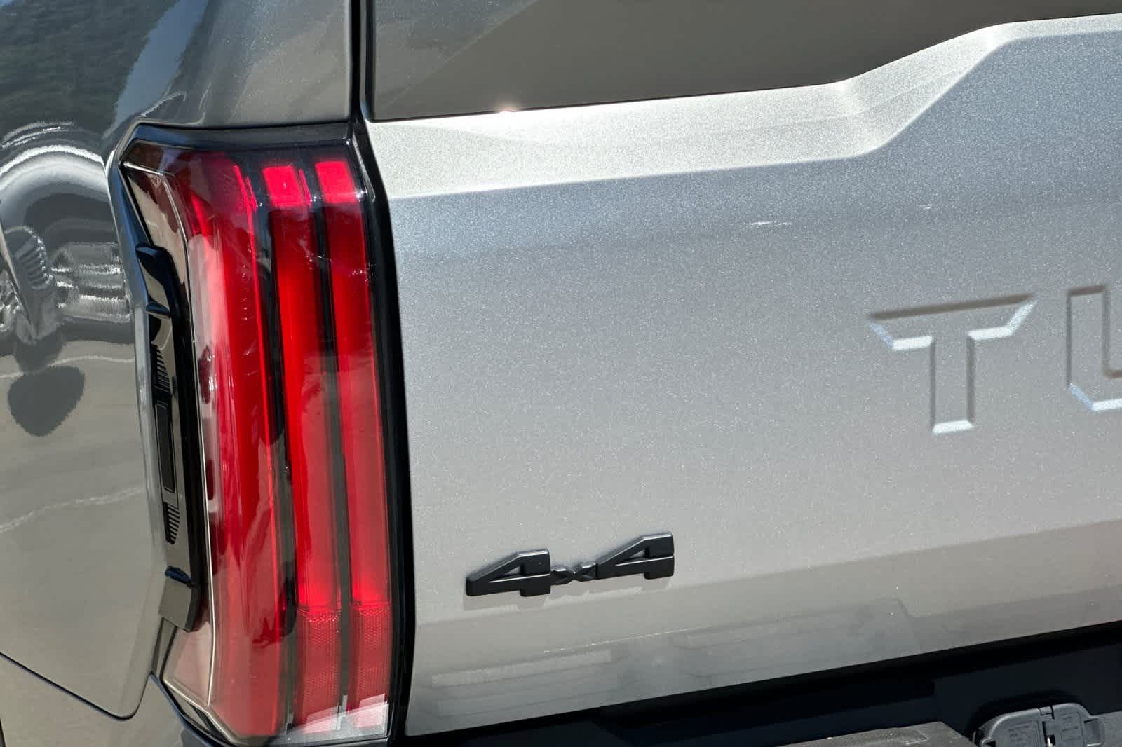 Thumbnail: 2024 Toyota Tundra - 13