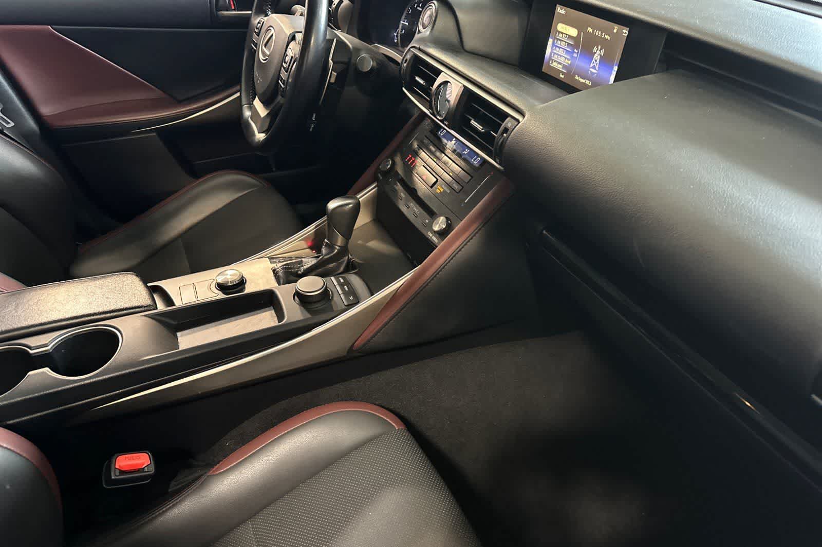 Thumbnail: 2020 Lexus IS - 17