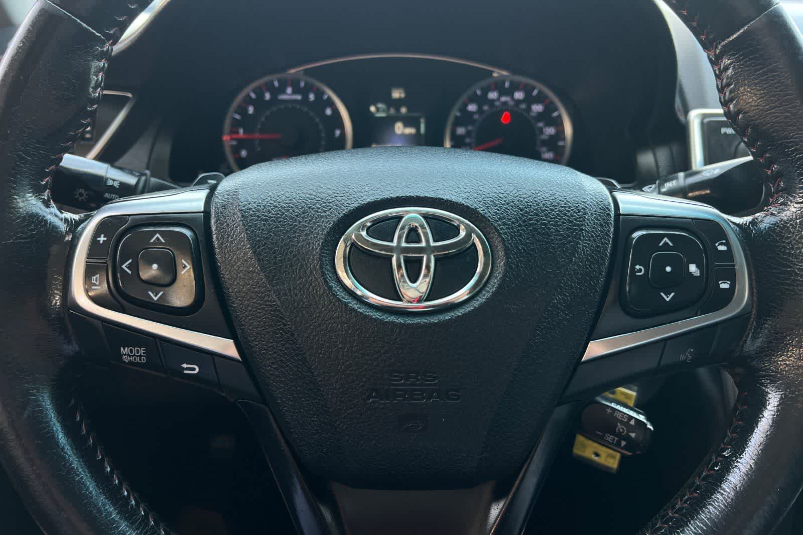 Thumbnail: 2015 Toyota Camry - 26