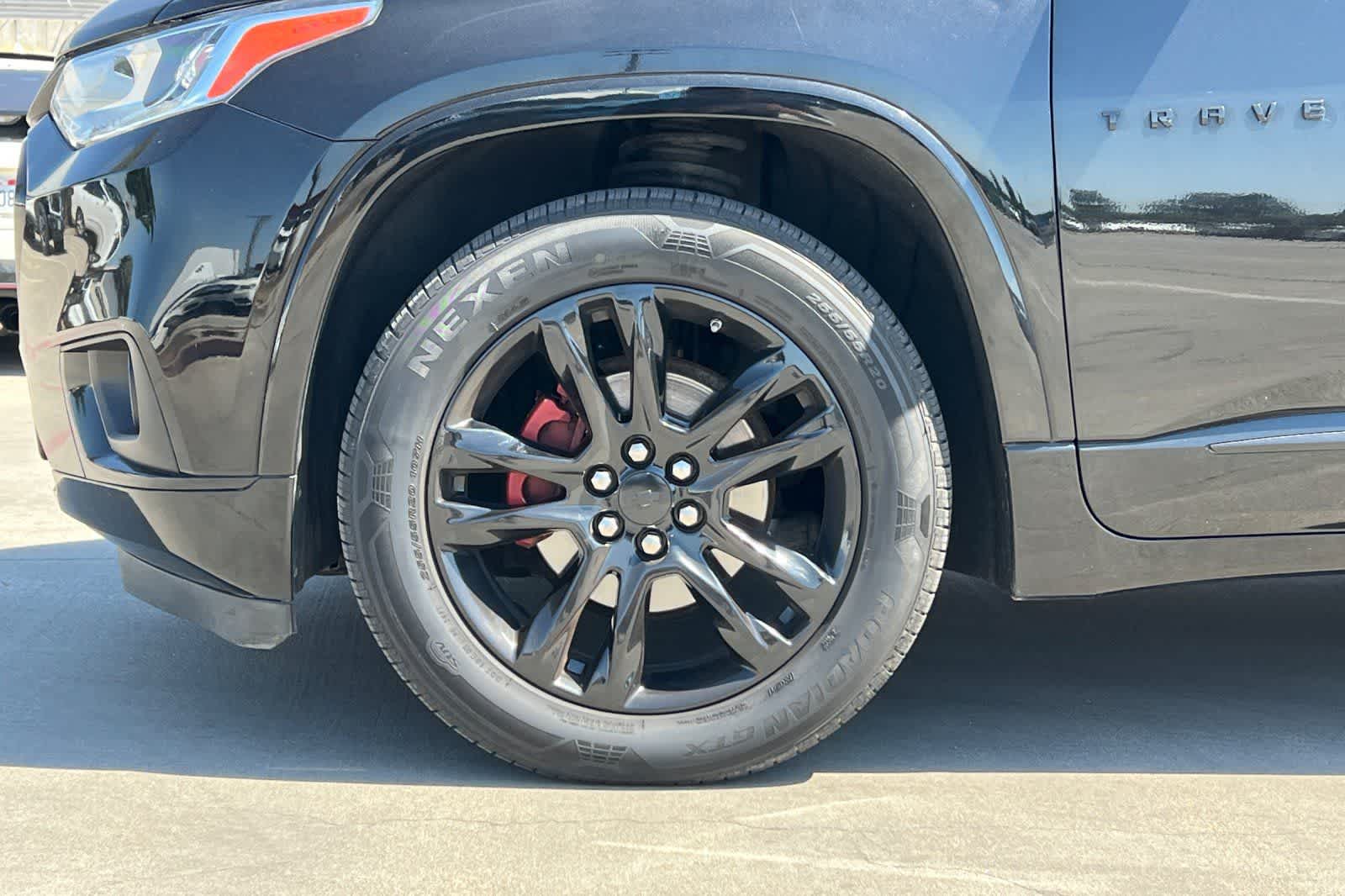 Thumbnail: 2018 Chevrolet Traverse - 12