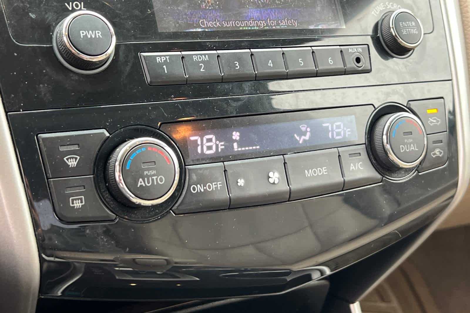 Thumbnail: 2013 Nissan Altima - 21