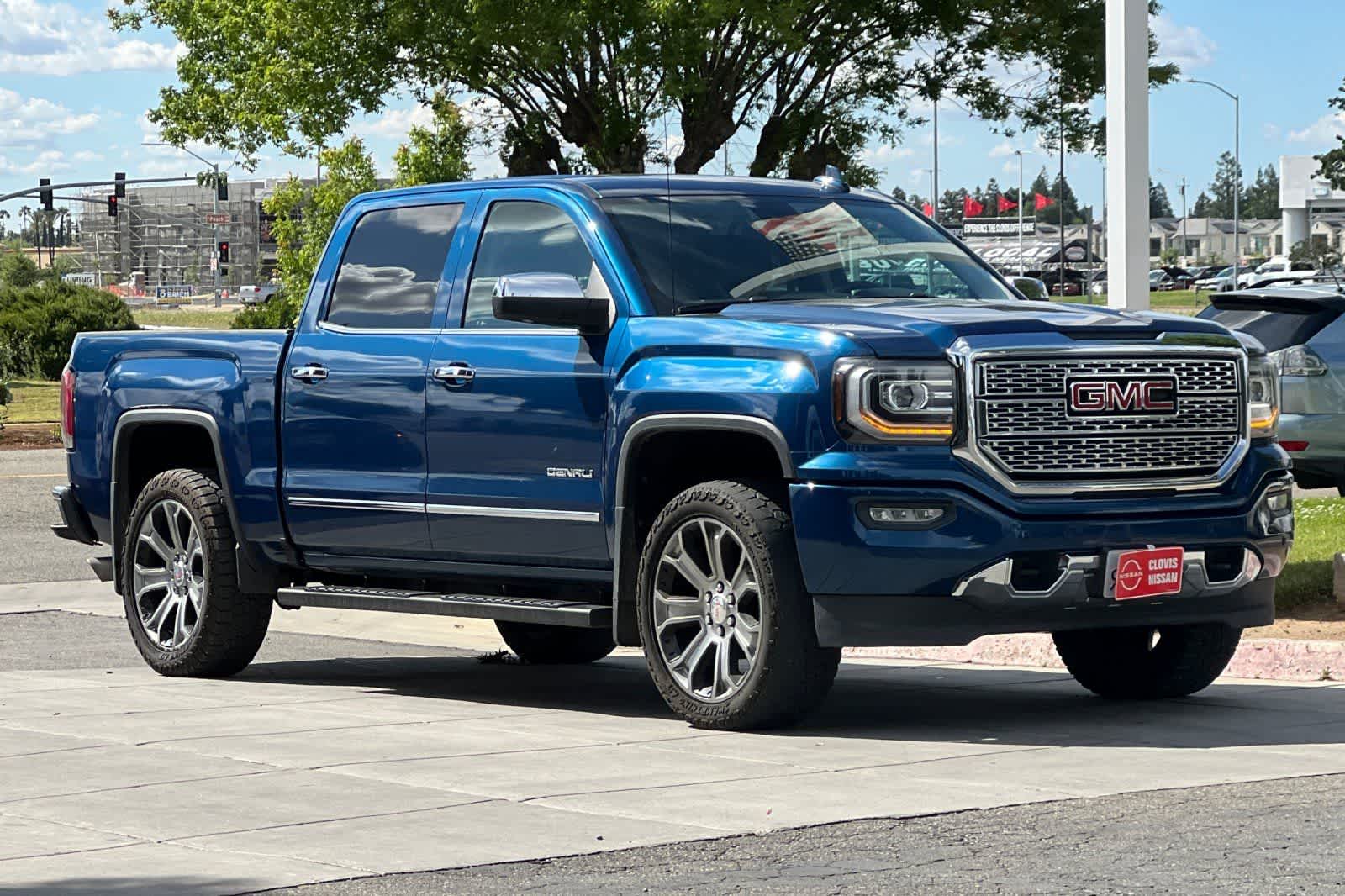 Thumbnail: 2017 GMC Sierra 1500 - 10