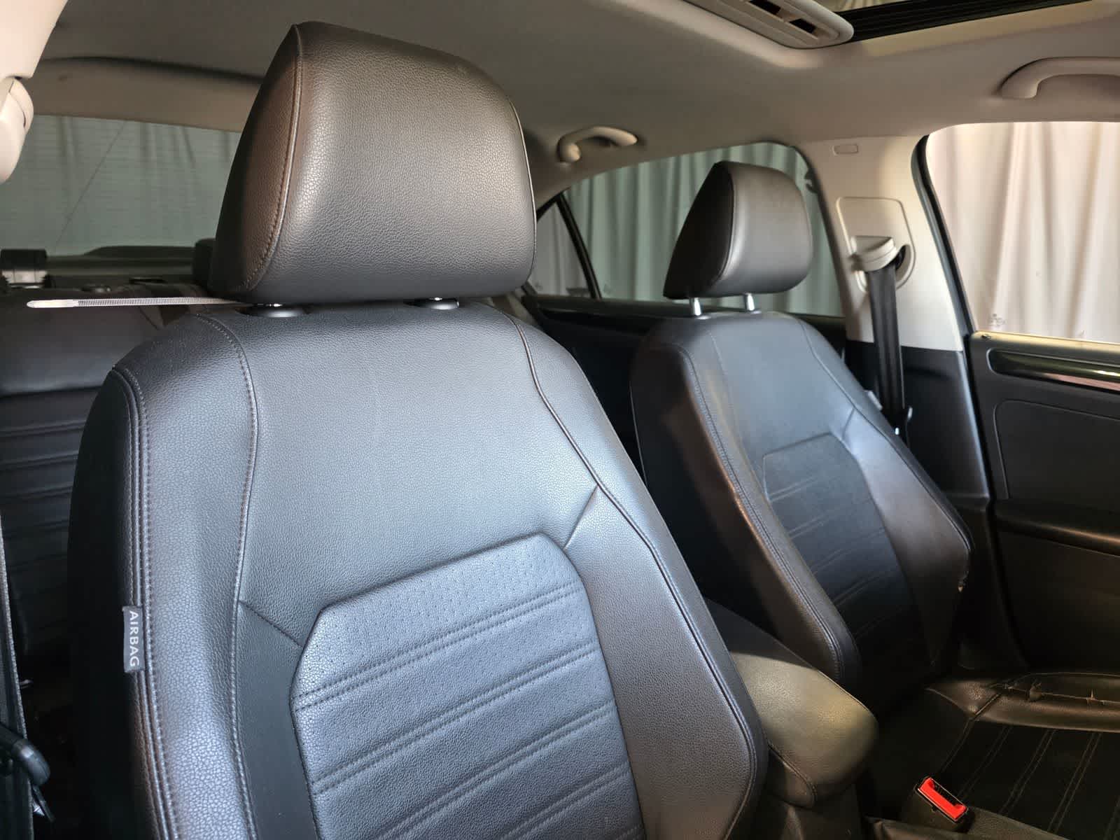 Thumbnail: 2016 Volkswagen Jetta - 12