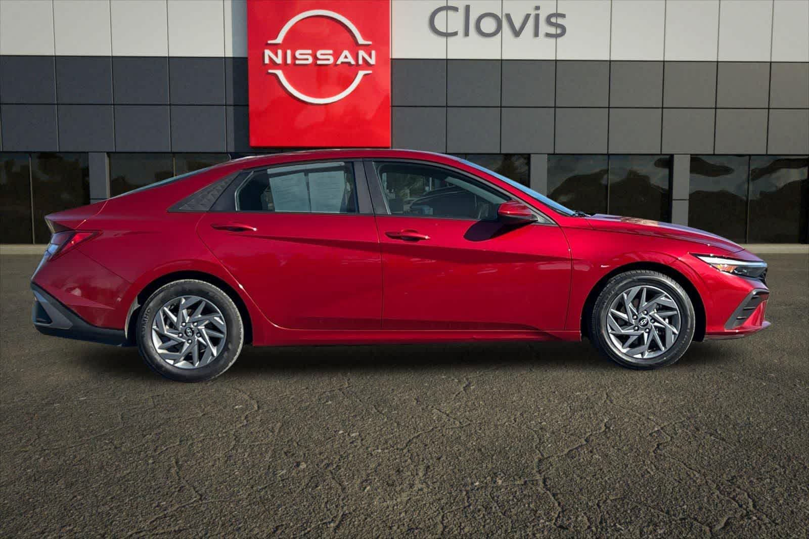 Thumbnail: 2024 Hyundai Elantra - 9